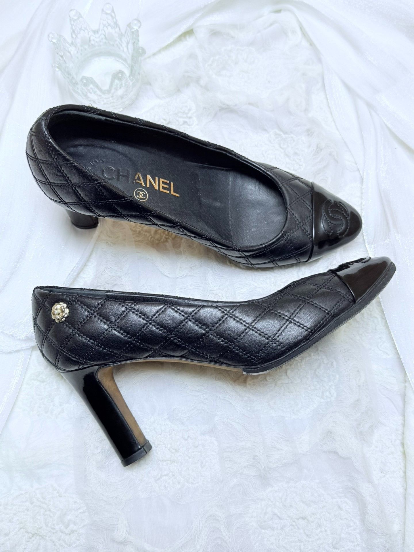 Chanel Chanel Plaid Black Lowtop Sneakers us_5 Women Size US 5 / IT 35 - 3 Thumbnail