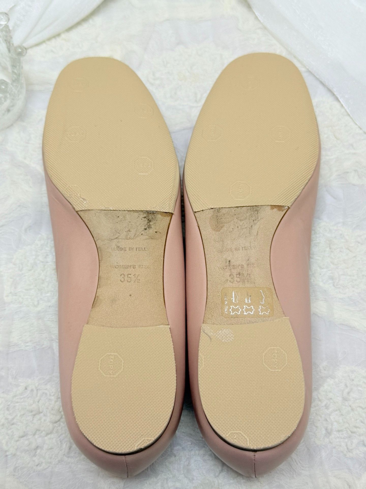Roger Vivier Roger Vivier Retro Pink Lowtop Sneakers us_5-5 Women Size US 5.5 / IT 35.5 - 6 Thumbnail