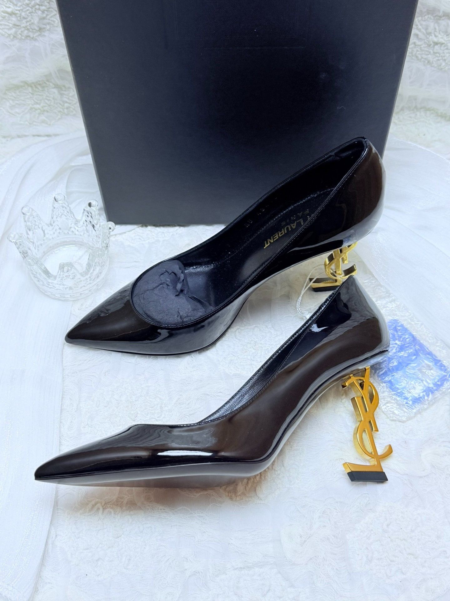 Saint Laurent Paris Saint Laurent Paris Patent Gold Lowtop Sneakers us_5 Women Size US 5 / IT 35 - 3 Thumbnail