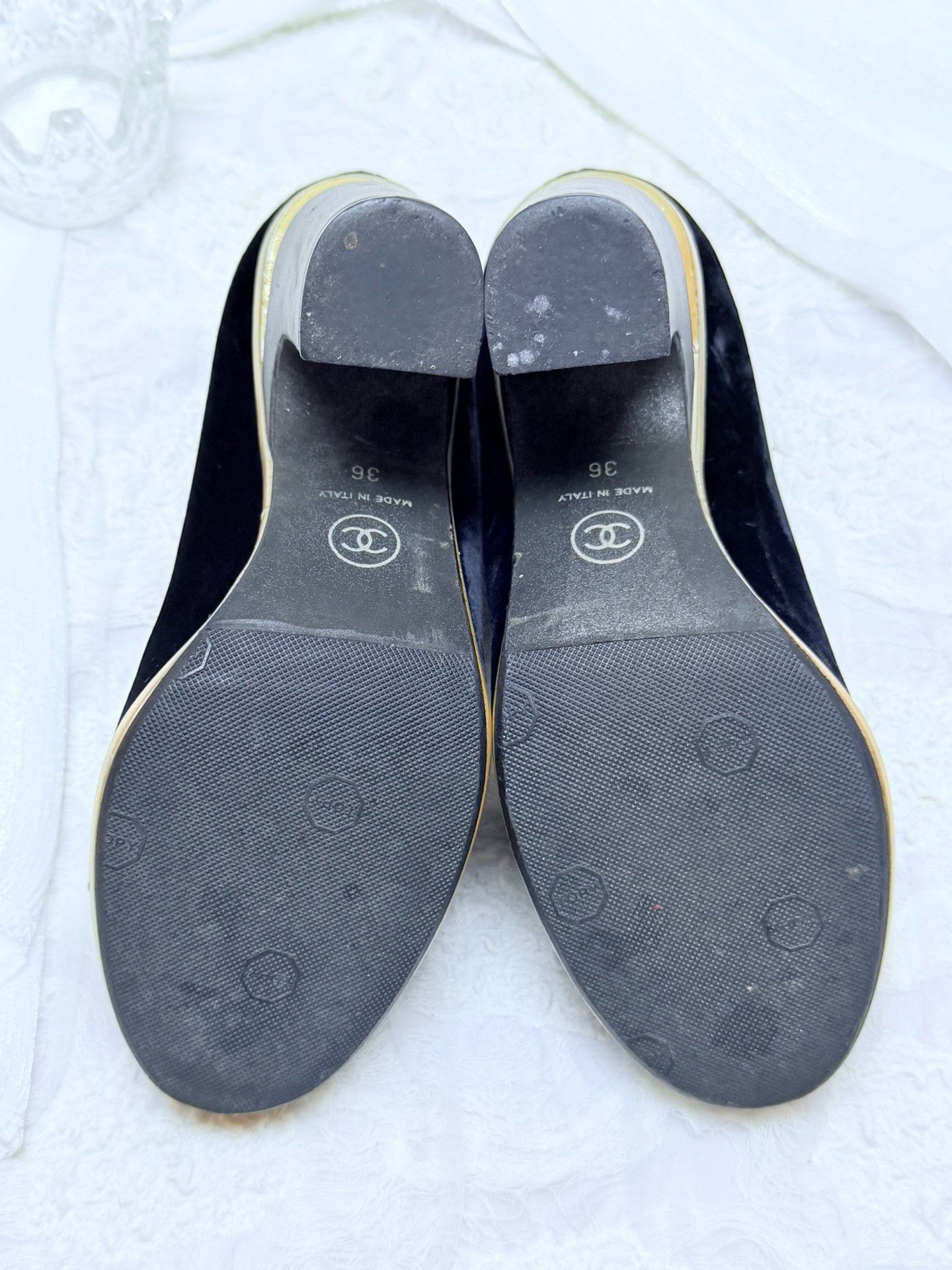 Chanel Chanel Retro Black Lowtop Sneakers us_6 Women Size US 6 / IT 36 - 6 Thumbnail