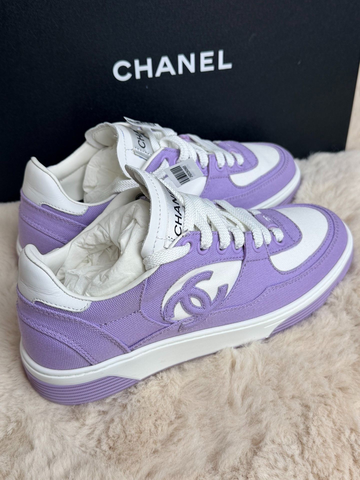 Chanel Chanel Multi Lowtop Sneakers us_6 Women Size US 6 / IT 36 - 2 Thumbnail