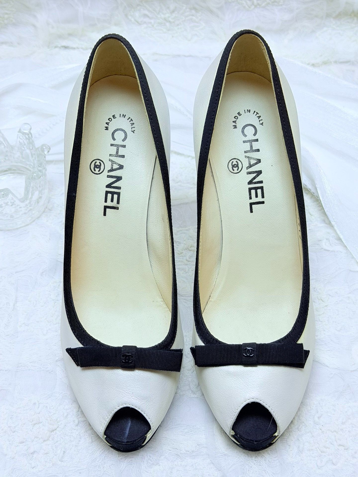 Chanel Chanel Retro Lowtop Sneakers us_7 Women Size US 7 / IT 37 - 3 Thumbnail