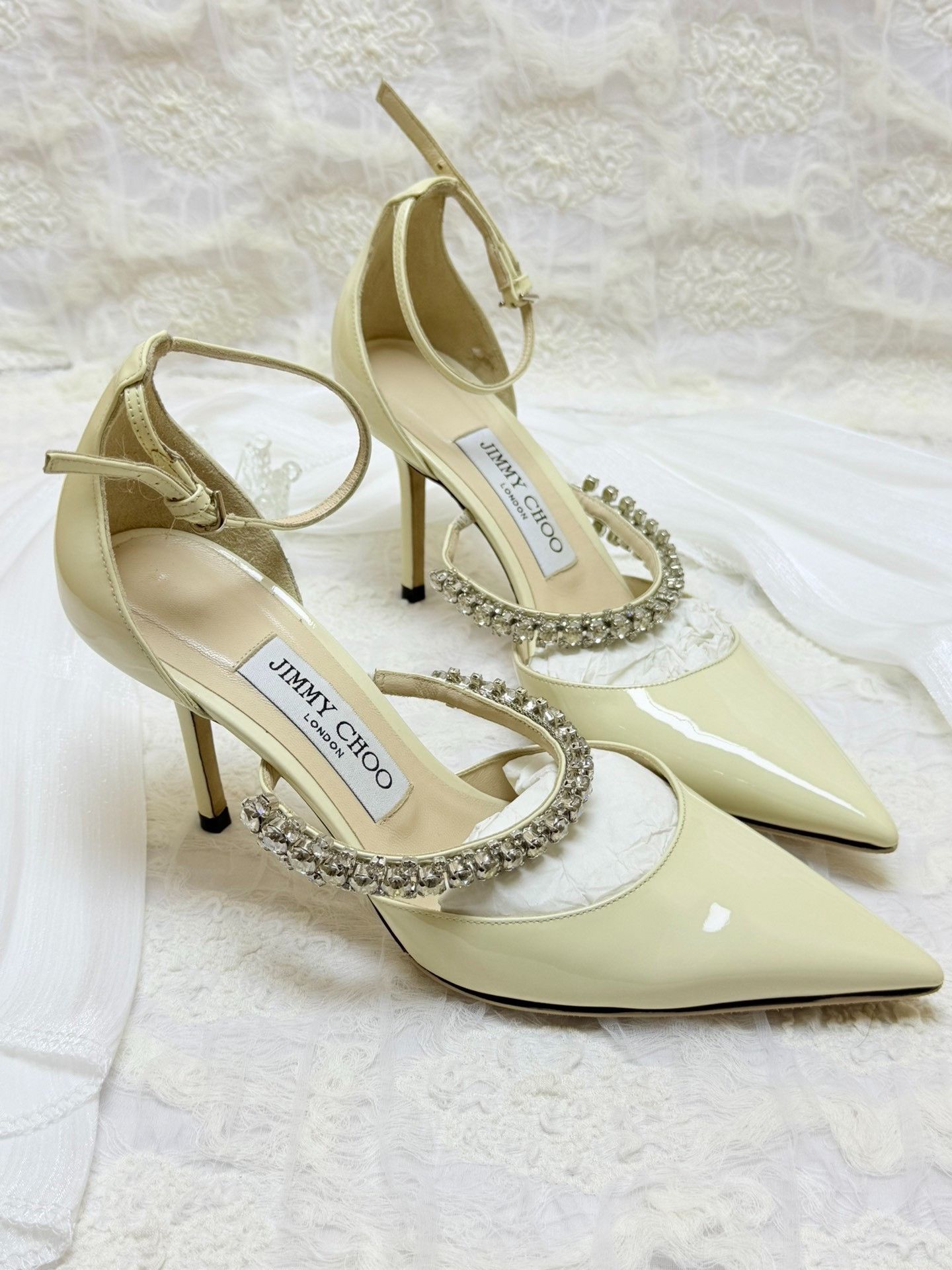 Jimmy Choo Jimmy Choo White Sandals us_6 Women Size US 6 / IT 36 - 2 Thumbnail