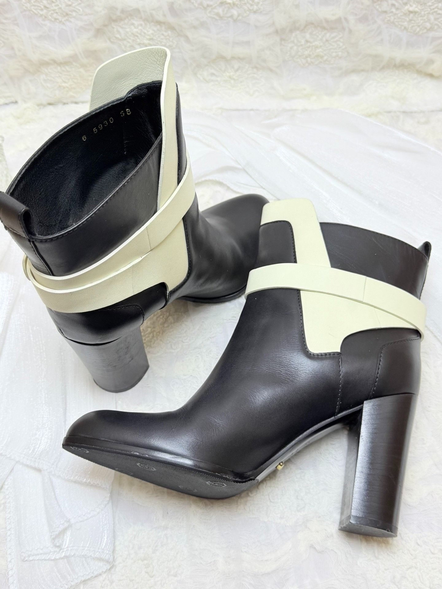 Sergio Rossi Sergio Rossi Boots us_7 Women Size US 7 / IT 37 - 5 Thumbnail