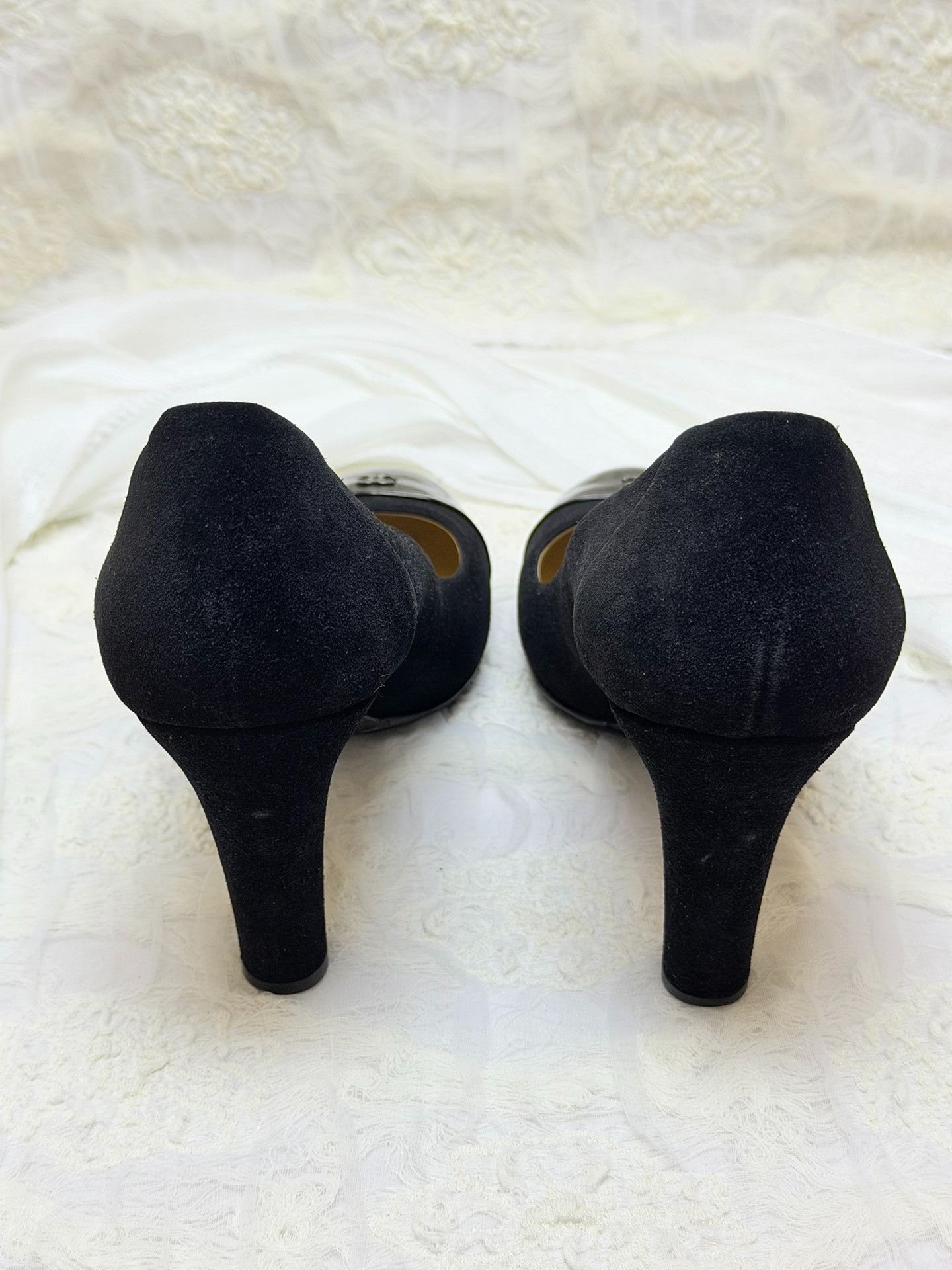 Chanel Chanel Suede Black Lowtop Sneakers us_5-5 Women Size US 5.5 / IT 35.5 - 4 Thumbnail