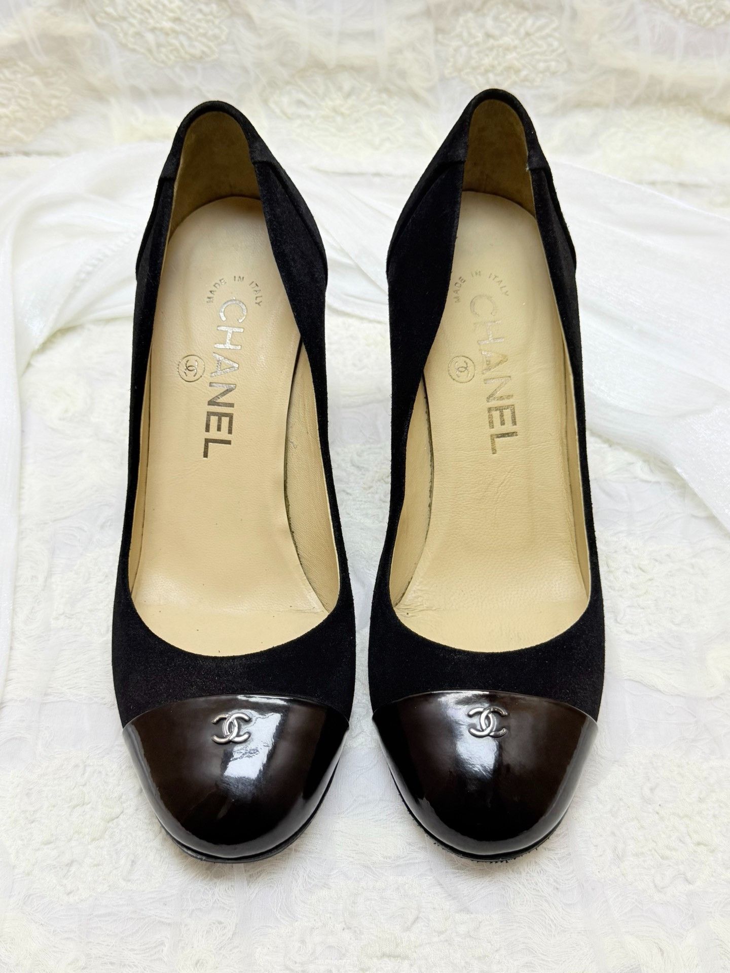 Chanel Chanel Suede Black Lowtop Sneakers us_5-5 Women Size US 5.5 / IT 35.5 - 3 Thumbnail