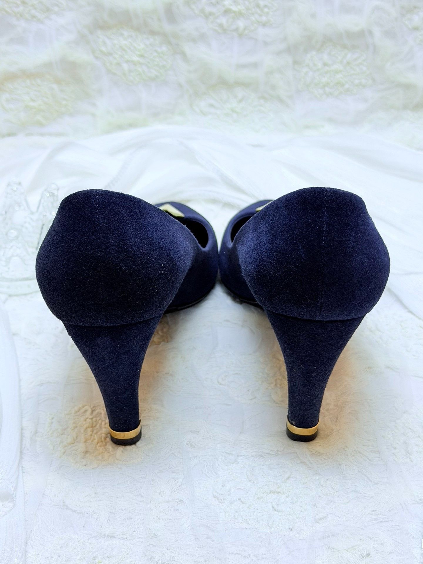 Louis Vuitton Louis Vuitton Velvet Blue Lowtop Sneakers us_6-5 Women Size US 6.5 / IT 36.5 - 3 Thumbnail