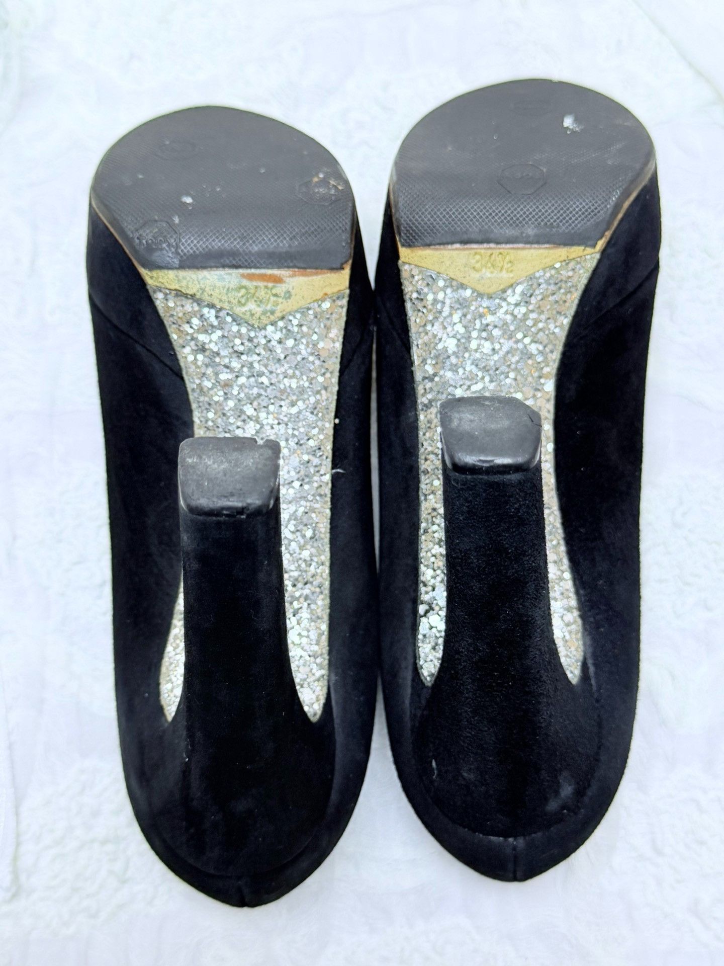 Miu Miu Miu Miu Suede Black Lowtop Sneakers it_34-5 Women Size US 4.5 / IT 34.5 - 5 Thumbnail