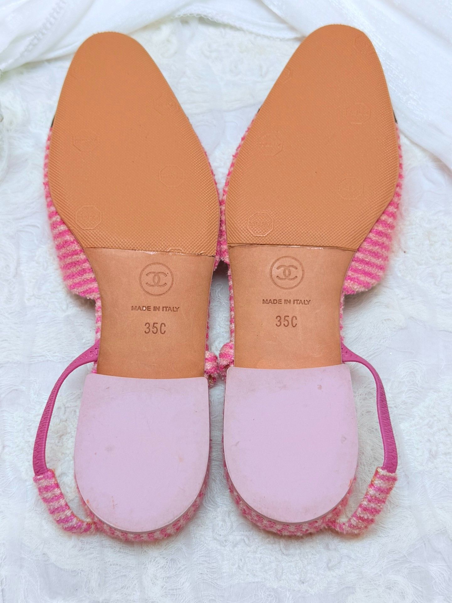 Chanel Chanel Striped Pink Lowtop Sneakers us_5 Women Size US 5 / IT 35 - 6 Thumbnail