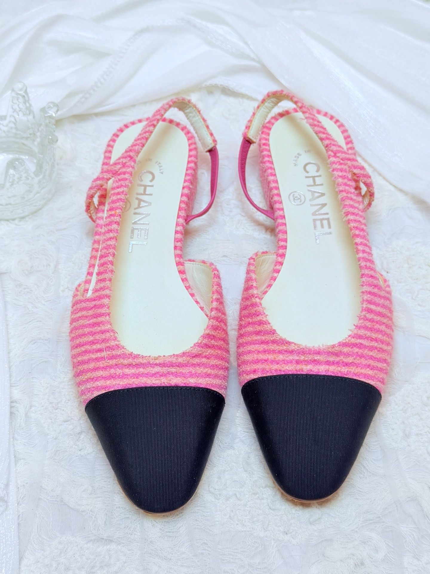 Chanel Chanel Striped Pink Lowtop Sneakers us_5 Women Size US 5 / IT 35 - 3 Thumbnail