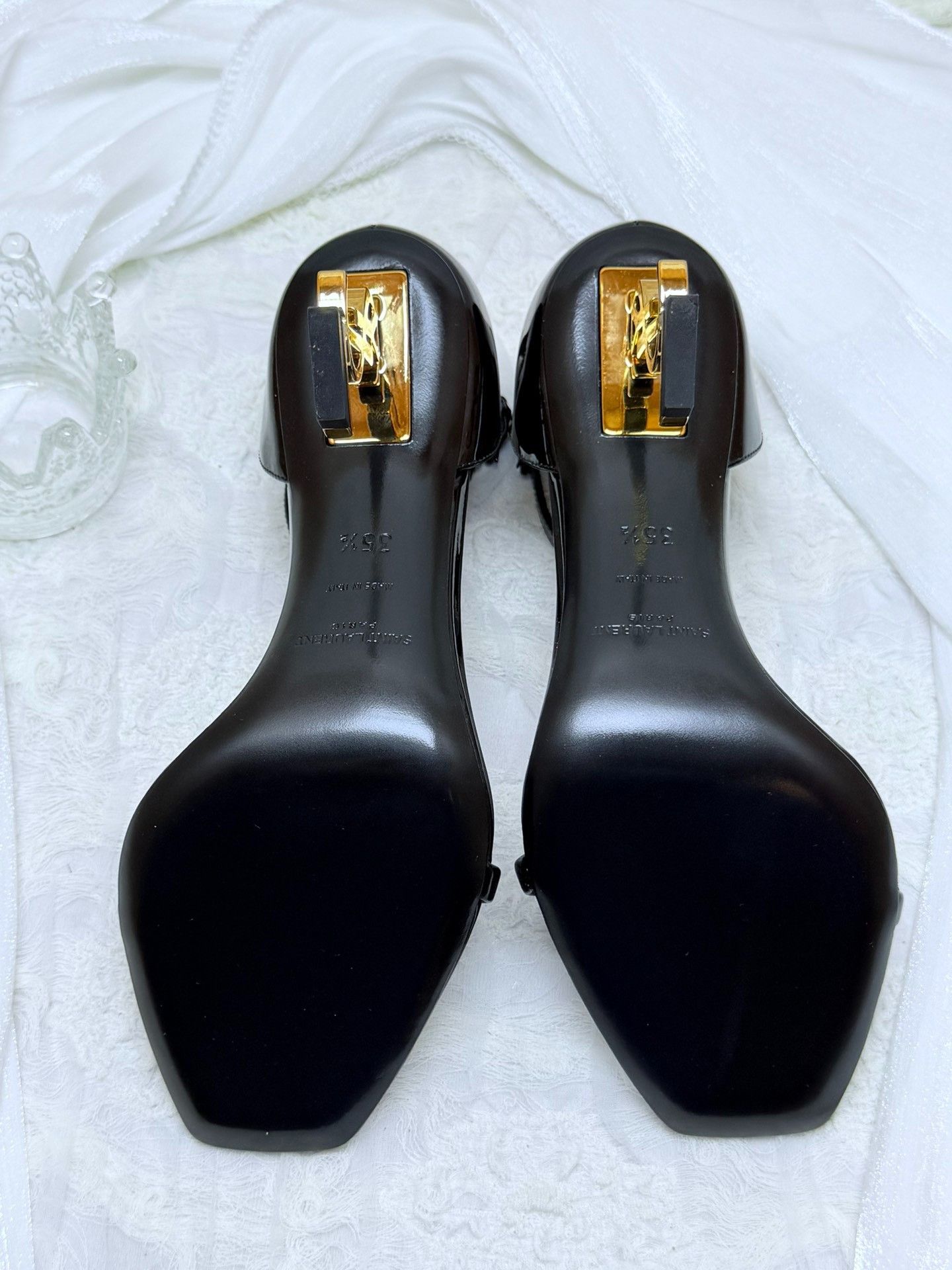 Saint Laurent Paris Saint Laurent Paris Patent Black Lowtop Sneakers Women Size US 5.5 / IT 35.5 - 6 Thumbnail