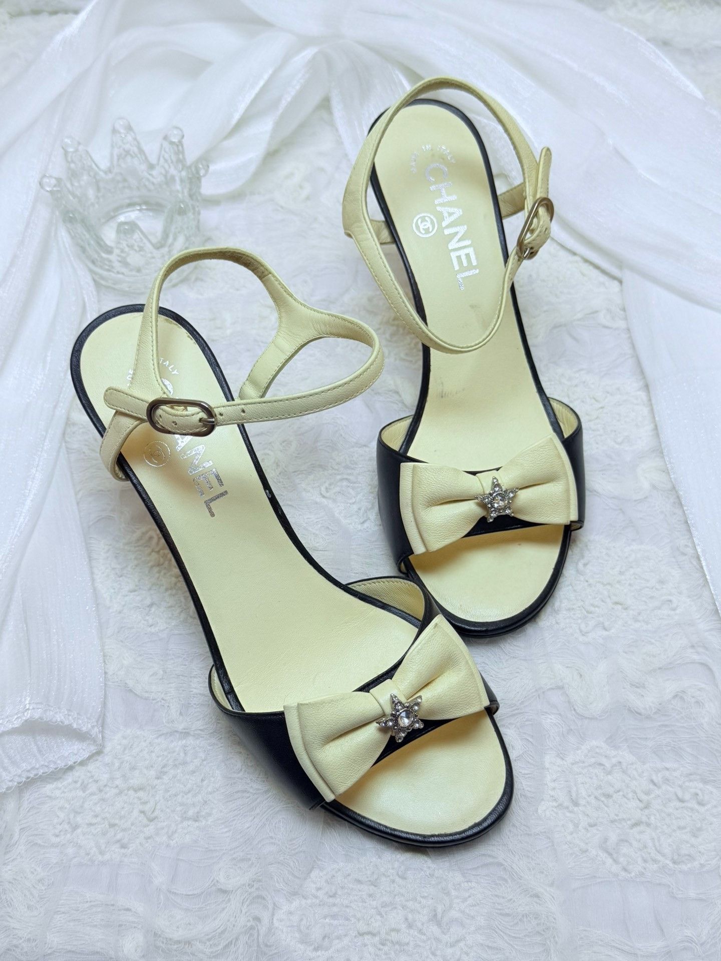 Chanel Chanel Beige Sandals us_7 Women Size US 7 / IT 37 - 2 Thumbnail