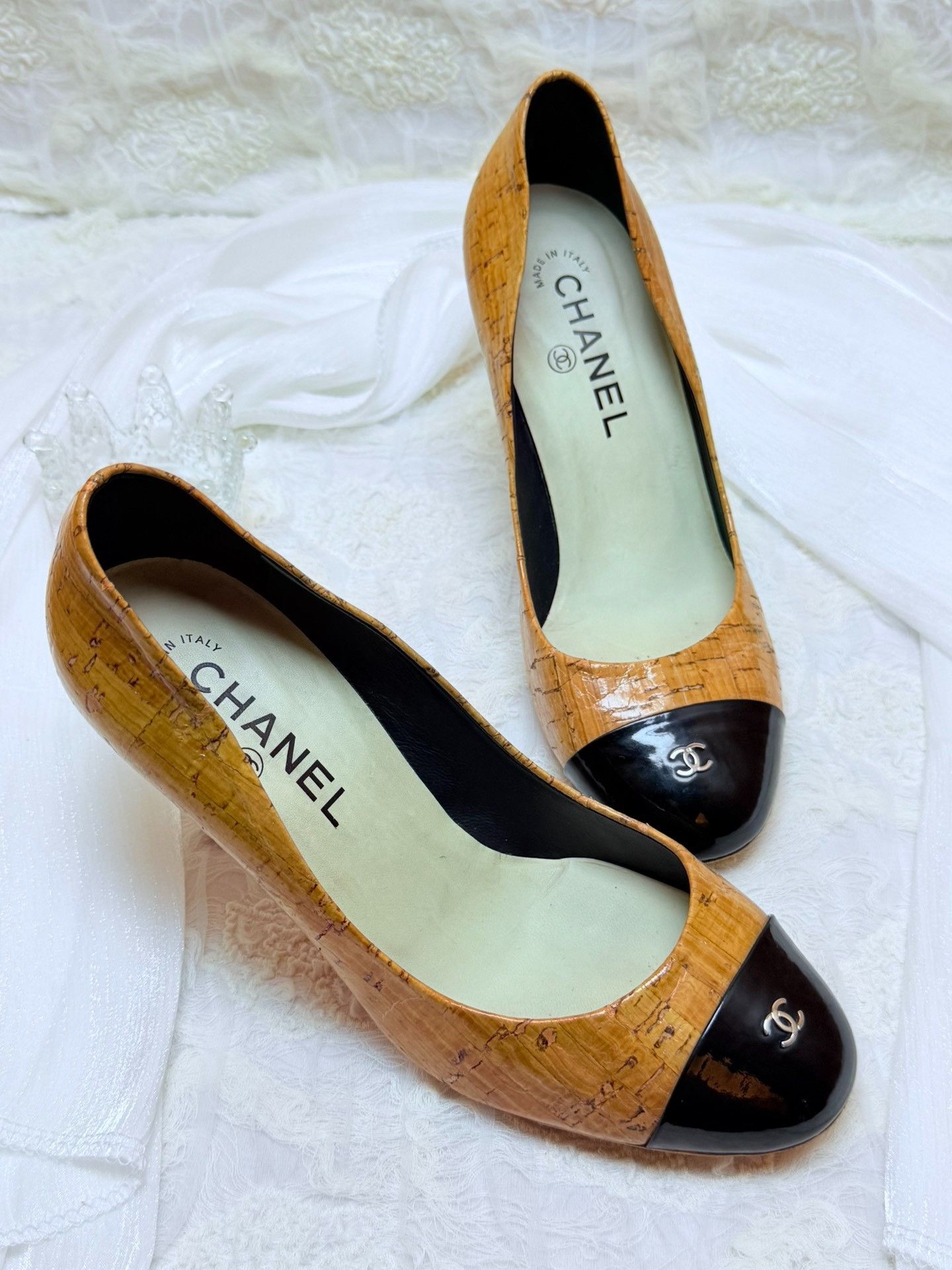 Chanel Chanel Patent Lowtop Sneakers us_7 Women Size US 7 / IT 37 - 3 Thumbnail