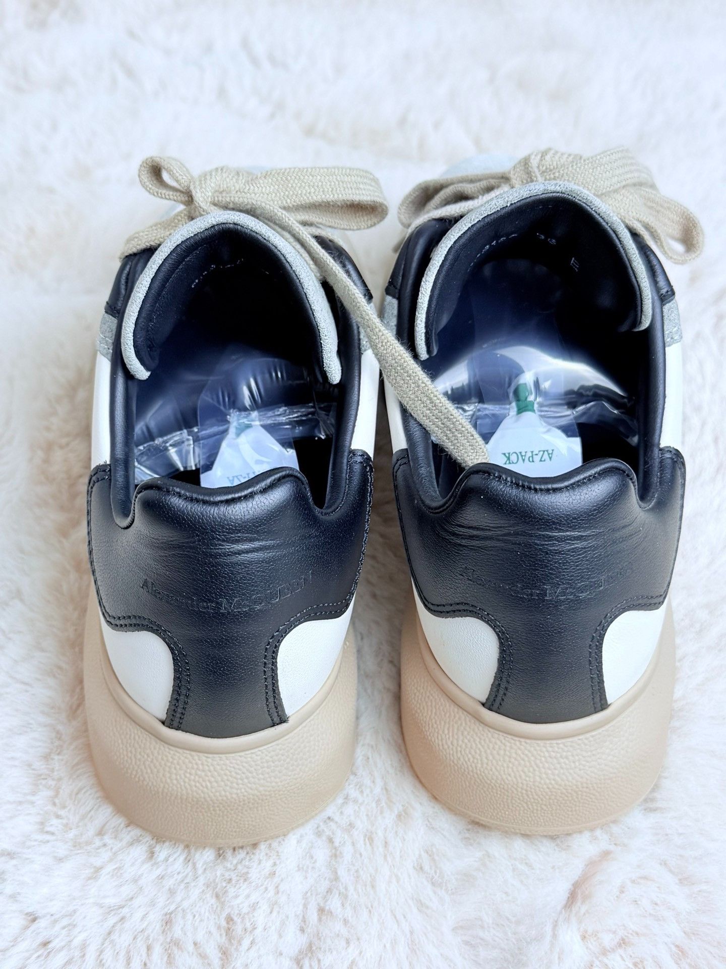 Alexander McQueen Alexander McQueen Leather Lowtop Sneakers us_6 Women Size US 6 / IT 36 - 4 Thumbnail
