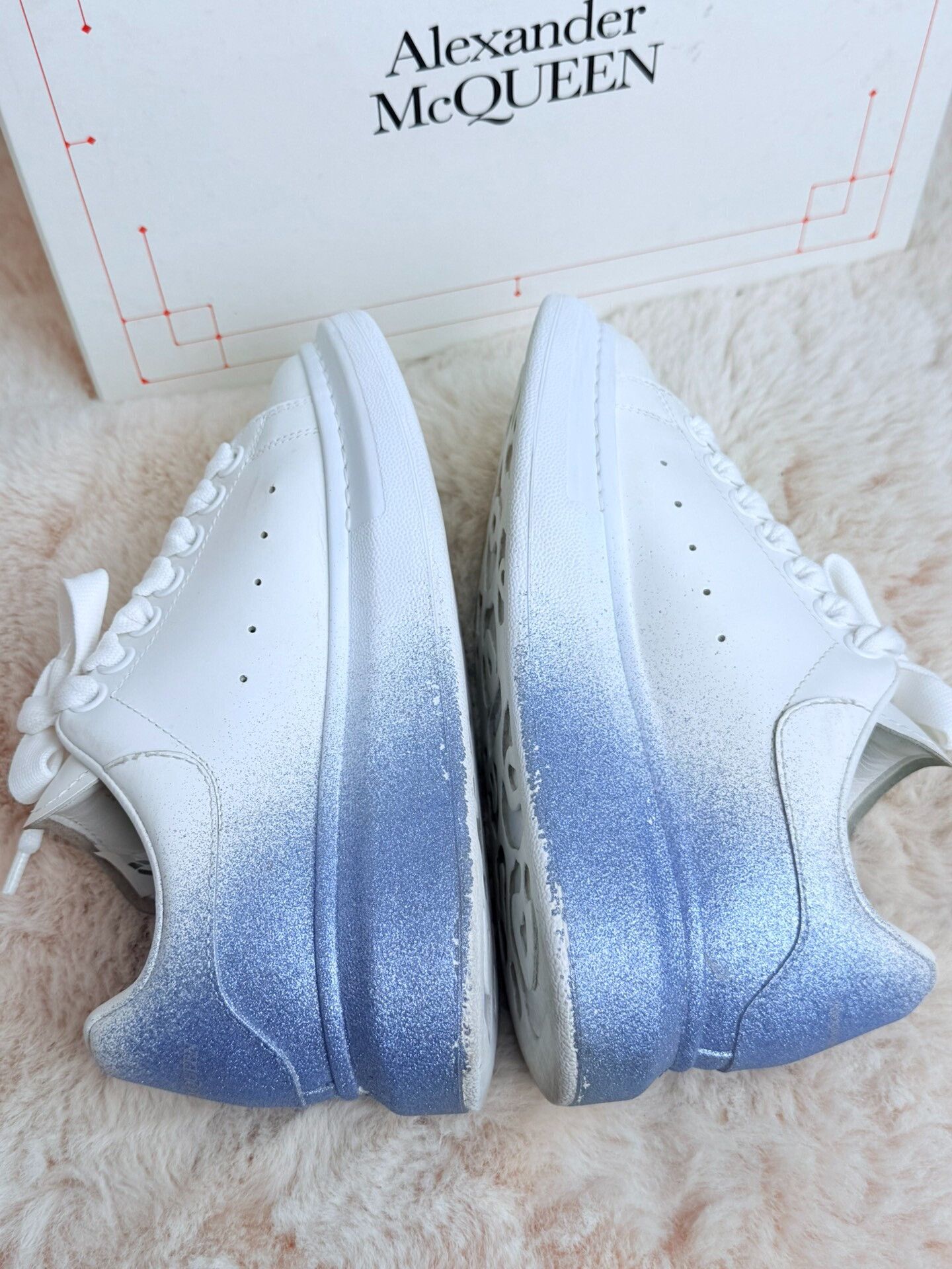 Alexander McQueen Alexander McQueen Tie-Dye Gradient Multi Lowtop Sneakers ... Size US 5.5 / IT 35.5 - 4 Thumbnail