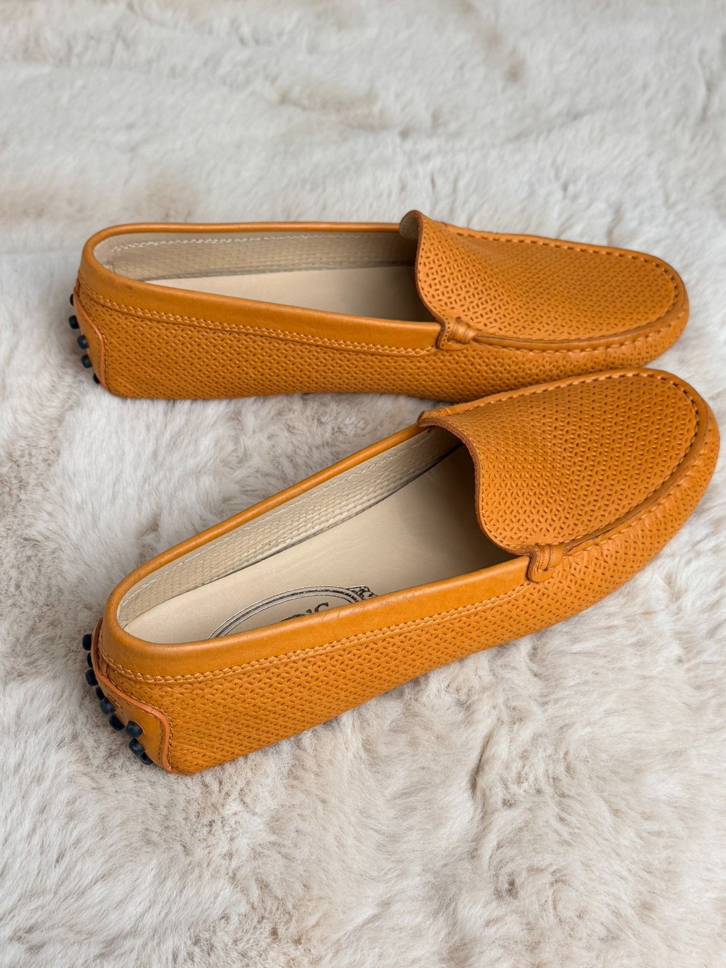Tod's Tod's Leather Orange Lowtop Sneakers us_6 Women Size US 6 / IT 36 - 2 Thumbnail