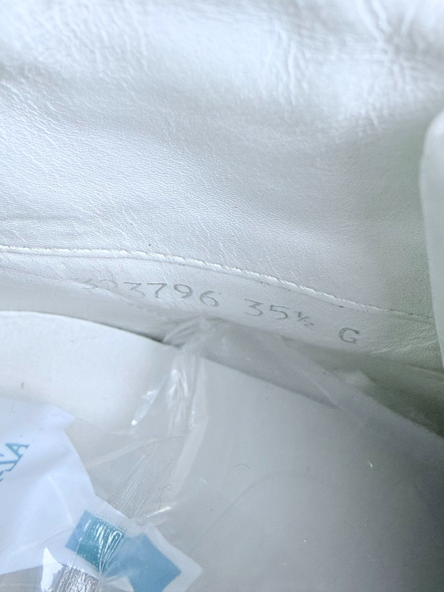 Gucci Gucci White Hitop Sneakers us_5-5 Women Size US 5.5 / IT 35.5 - 8 Thumbnail
