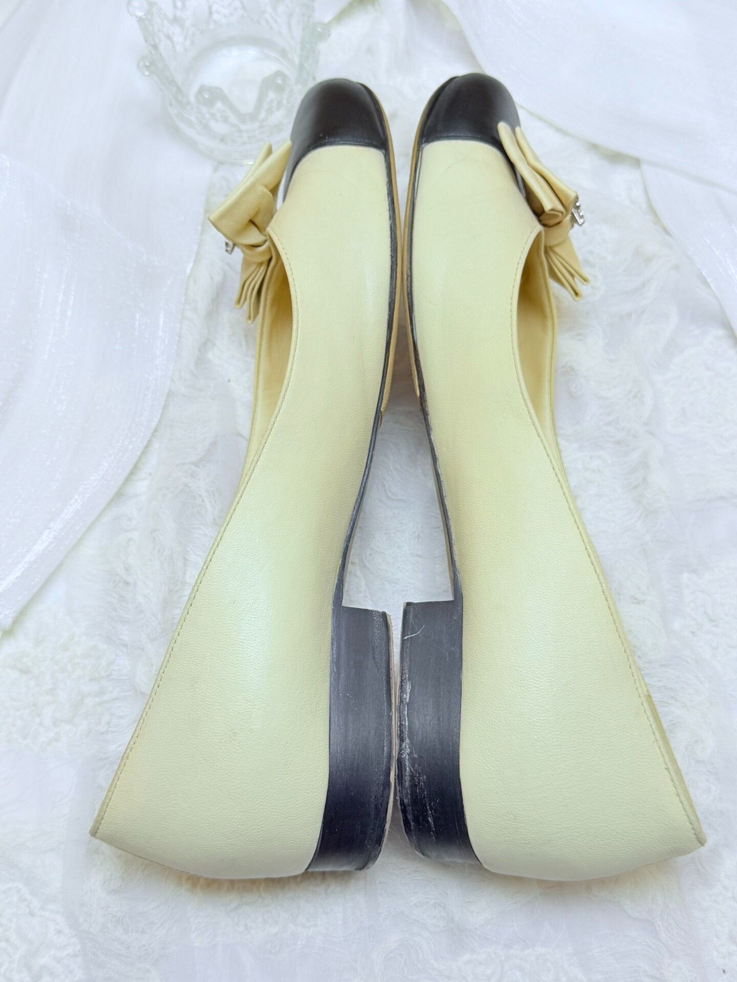 Chanel Chanel Beige Lowtop Sneakers us_8 Women Size US 8 / IT 38 - 4 Thumbnail