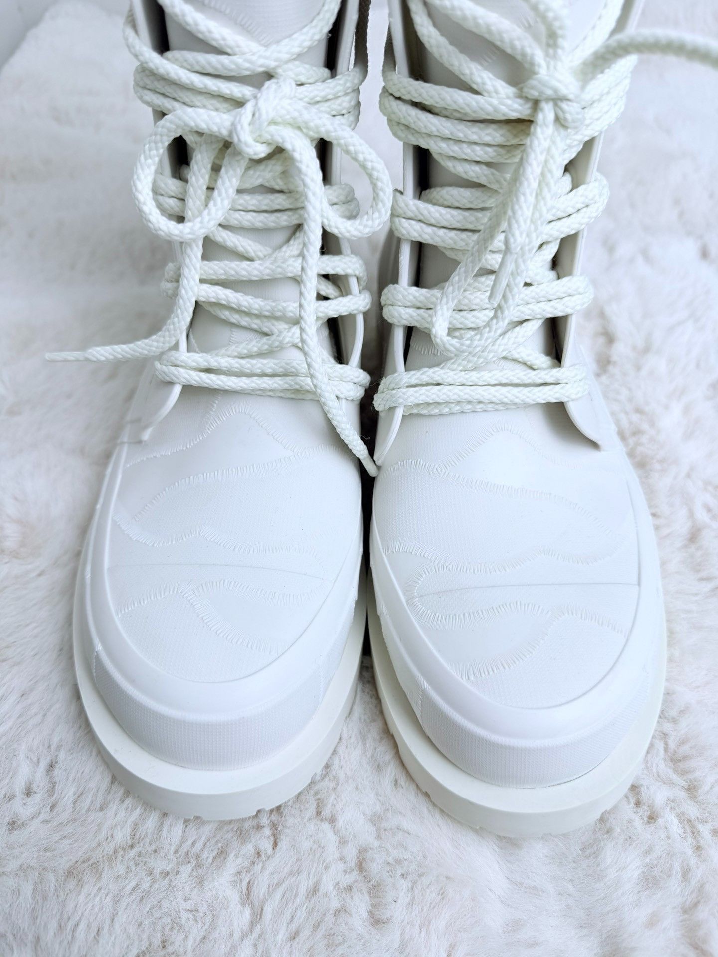 Dior Dior White Boots us_7 Women Size US 7 / IT 37 - 3 Thumbnail