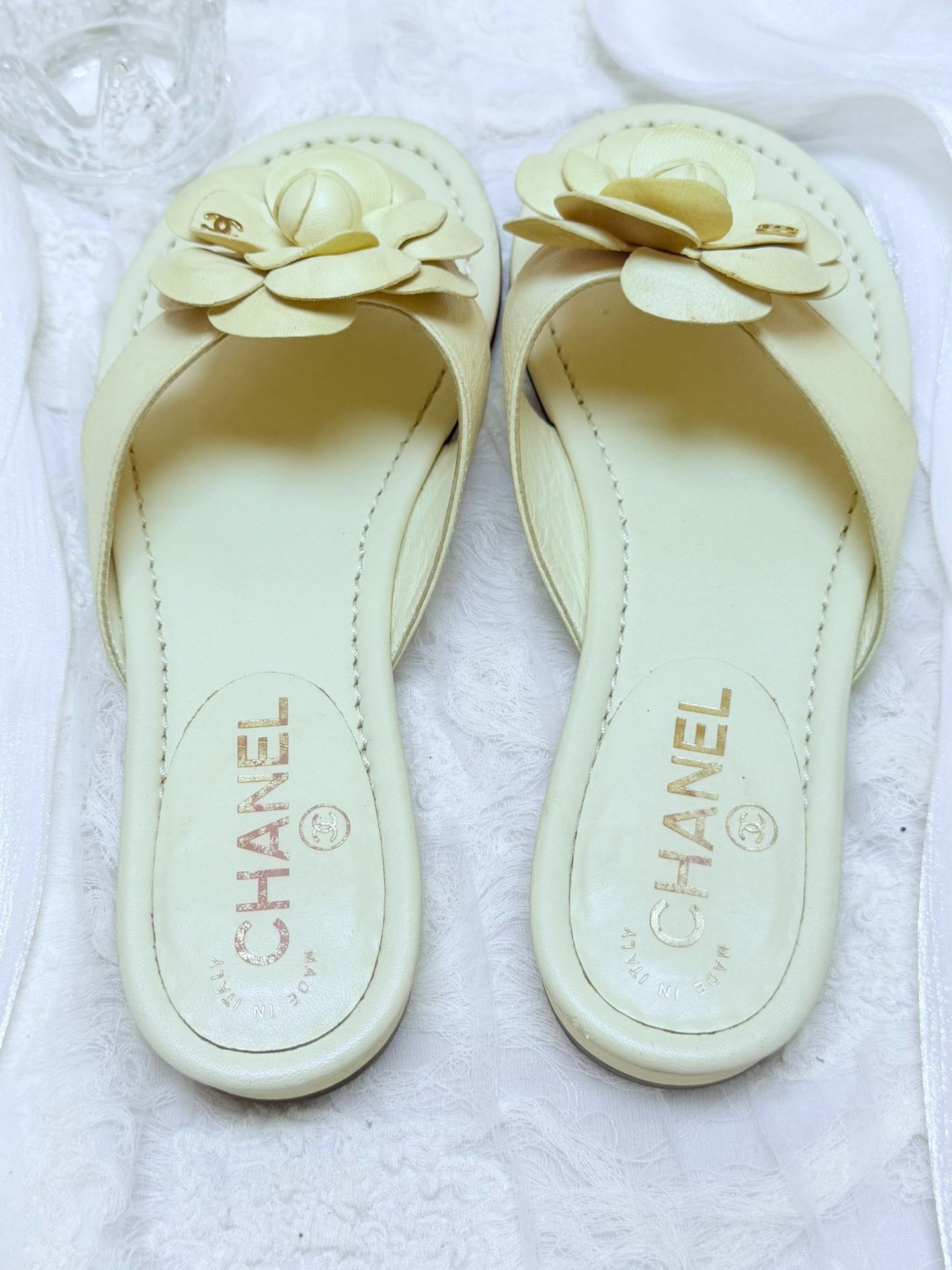 Chanel Chanel White Sandals us_6 Women Size US 6 / IT 36 - 4 Thumbnail