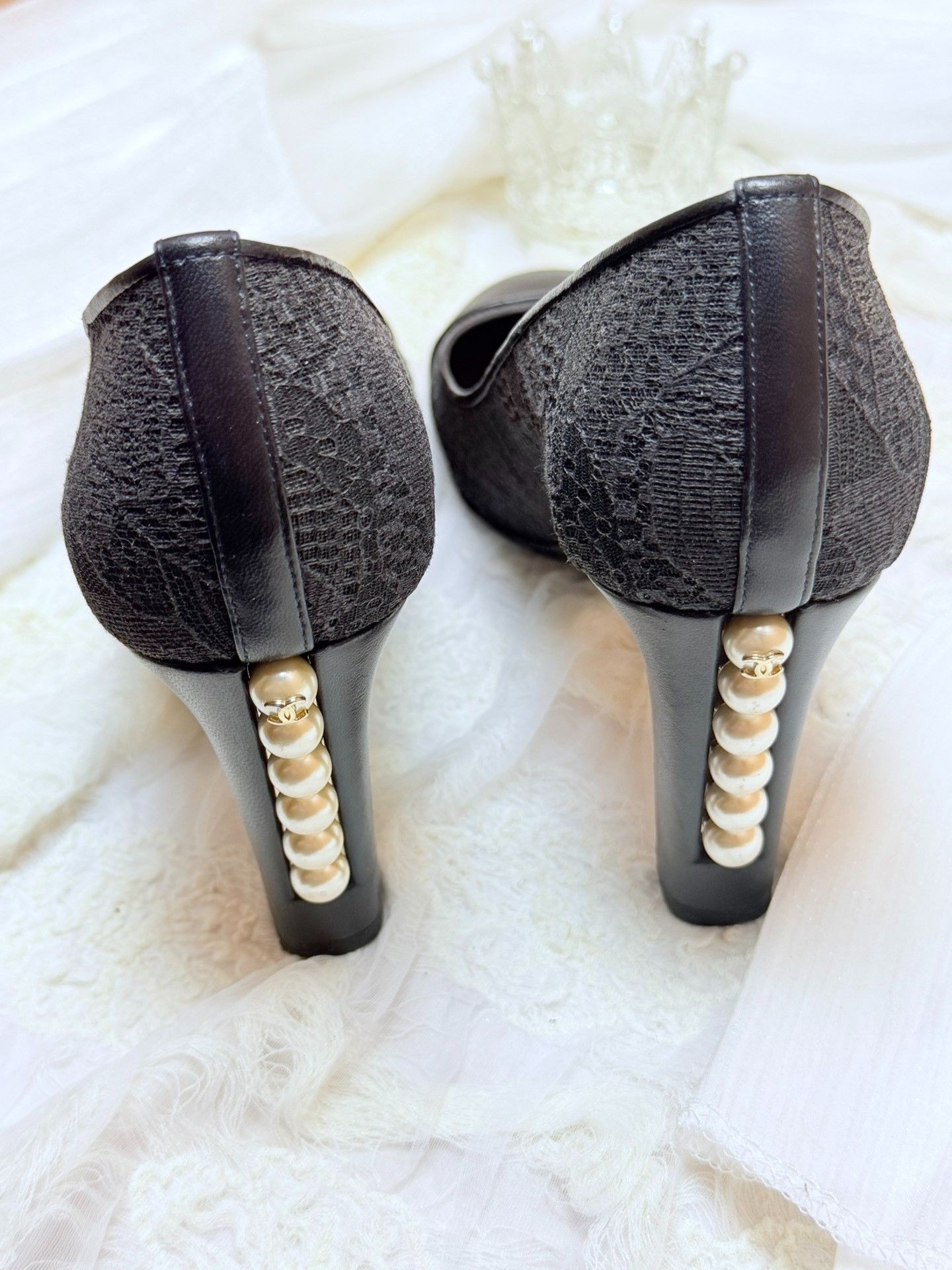 Chanel Chanel Black Lowtop Sneakers us_6 Women Size US 6 / IT 36 - 4 Thumbnail