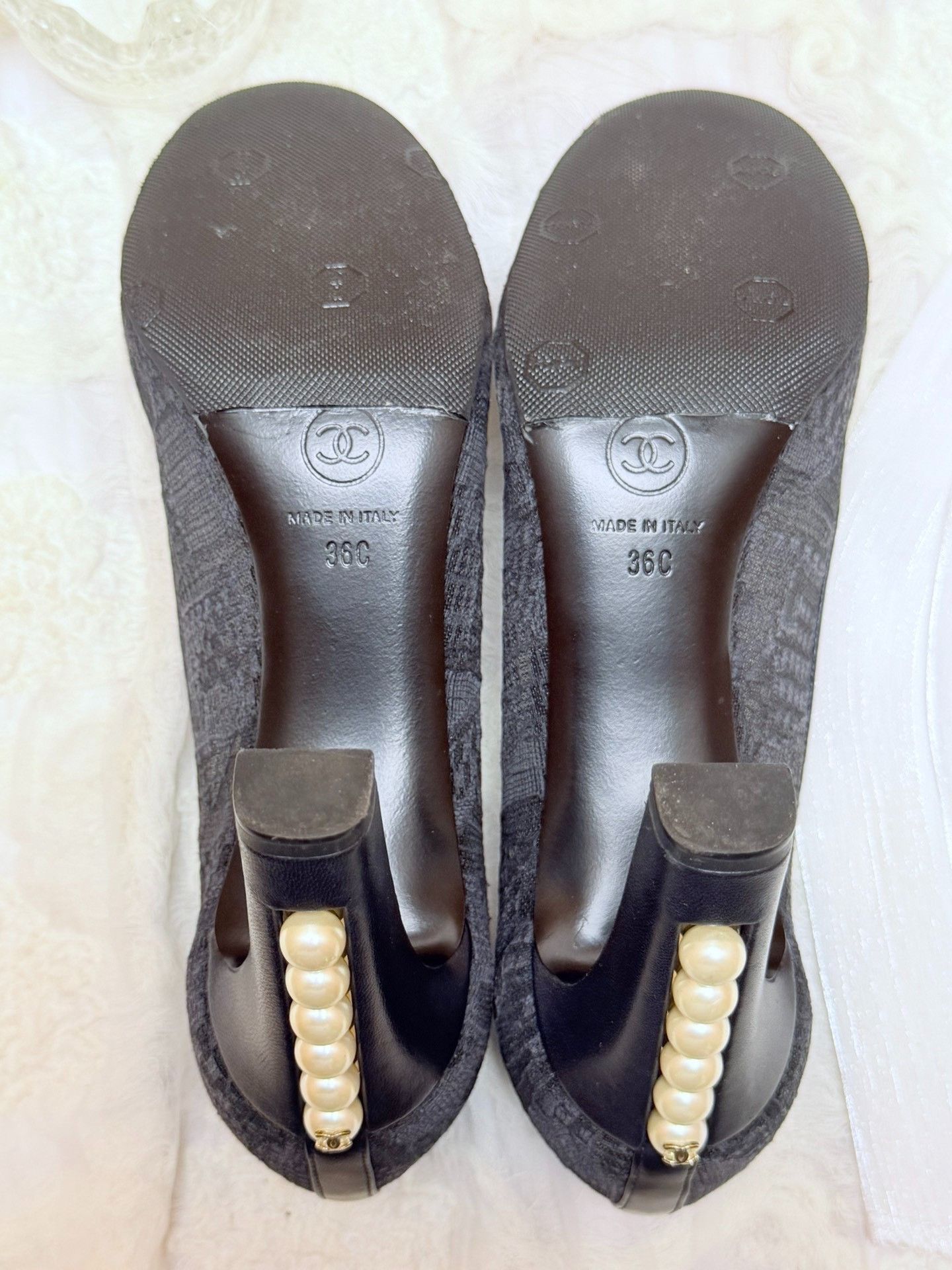 Chanel Chanel Black Lowtop Sneakers us_6 Women Size US 6 / IT 36 - 5 Thumbnail
