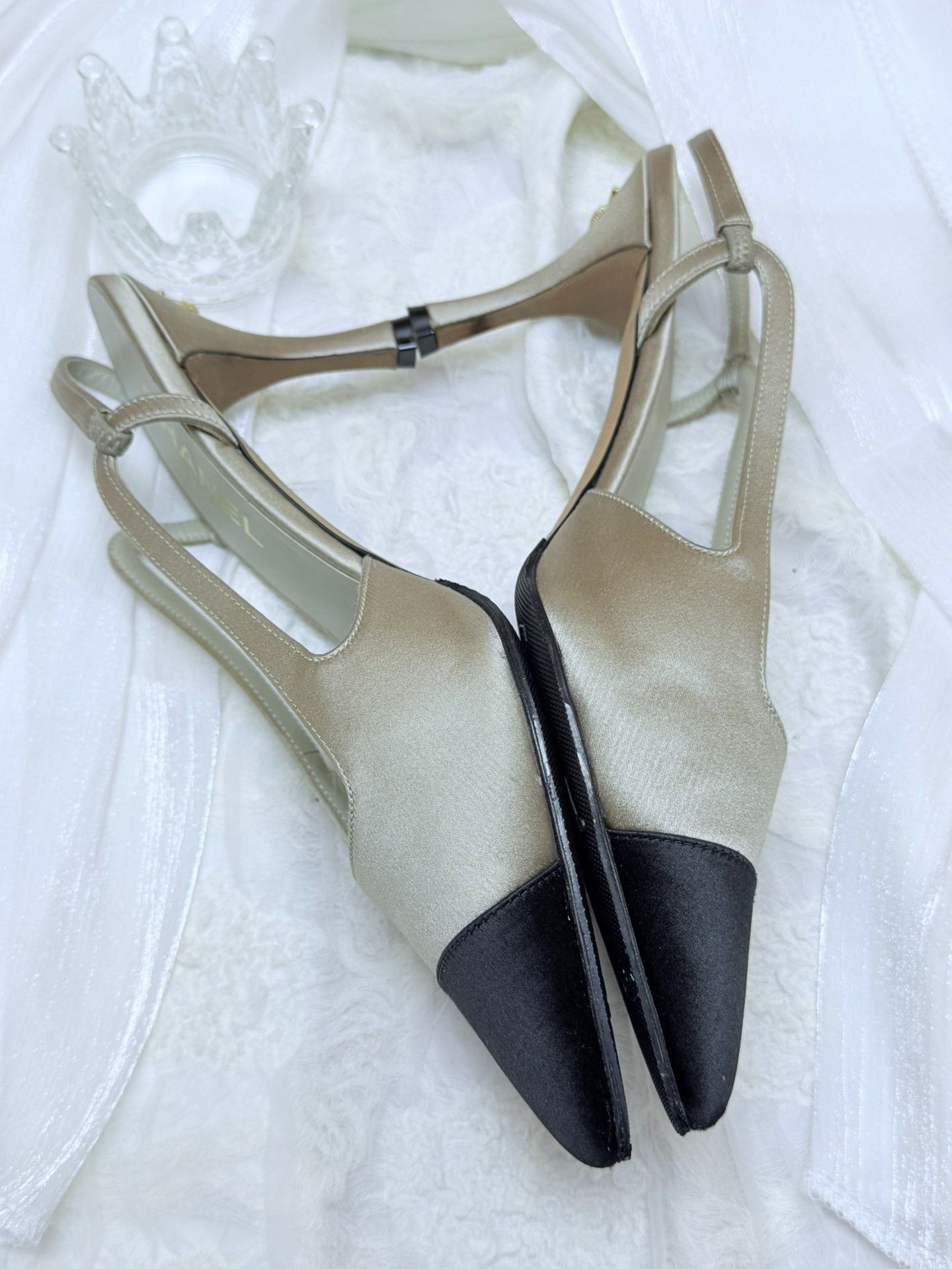 Chanel Chanel Gray Sandals us_8 Women Size US 8 / IT 38 - 5 Thumbnail