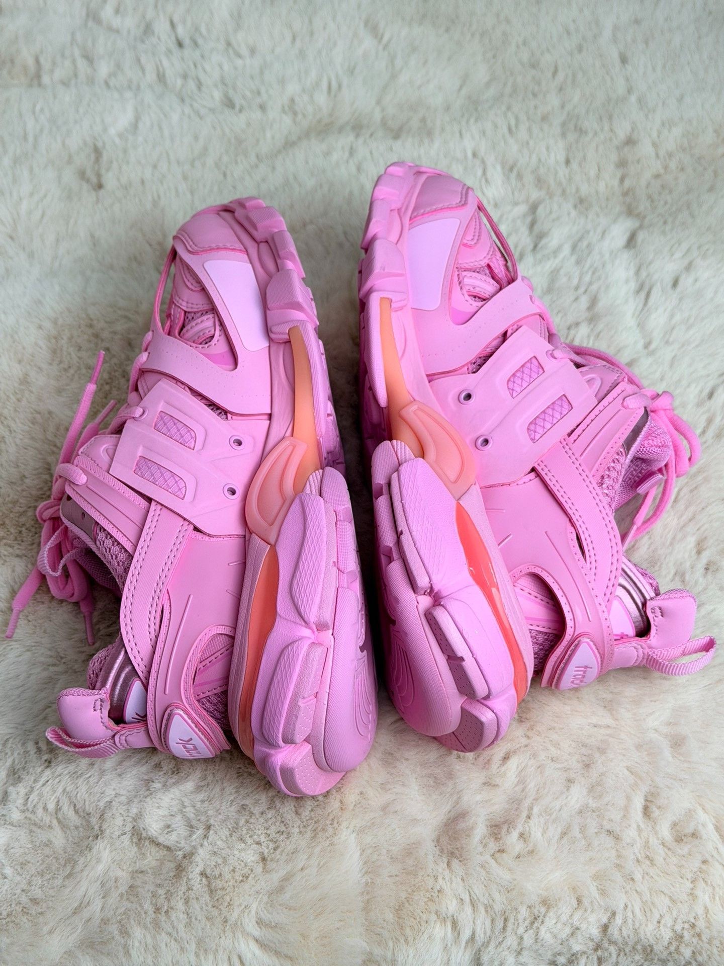 Balenciaga Balenciaga Pink Lowtop Sneakers us_6 Women Size US 6 / IT 36 - 5 Thumbnail
