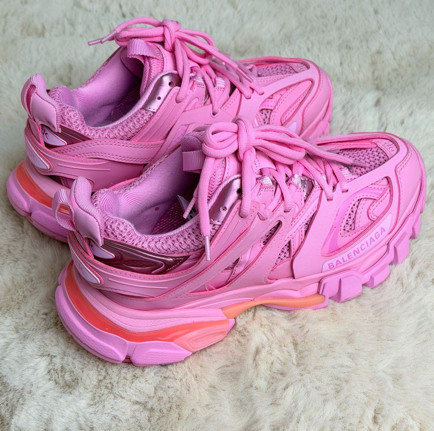 Balenciaga Balenciaga Pink Lowtop Sneakers us_6 Women Size US 6 / IT 36 - 2 Thumbnail