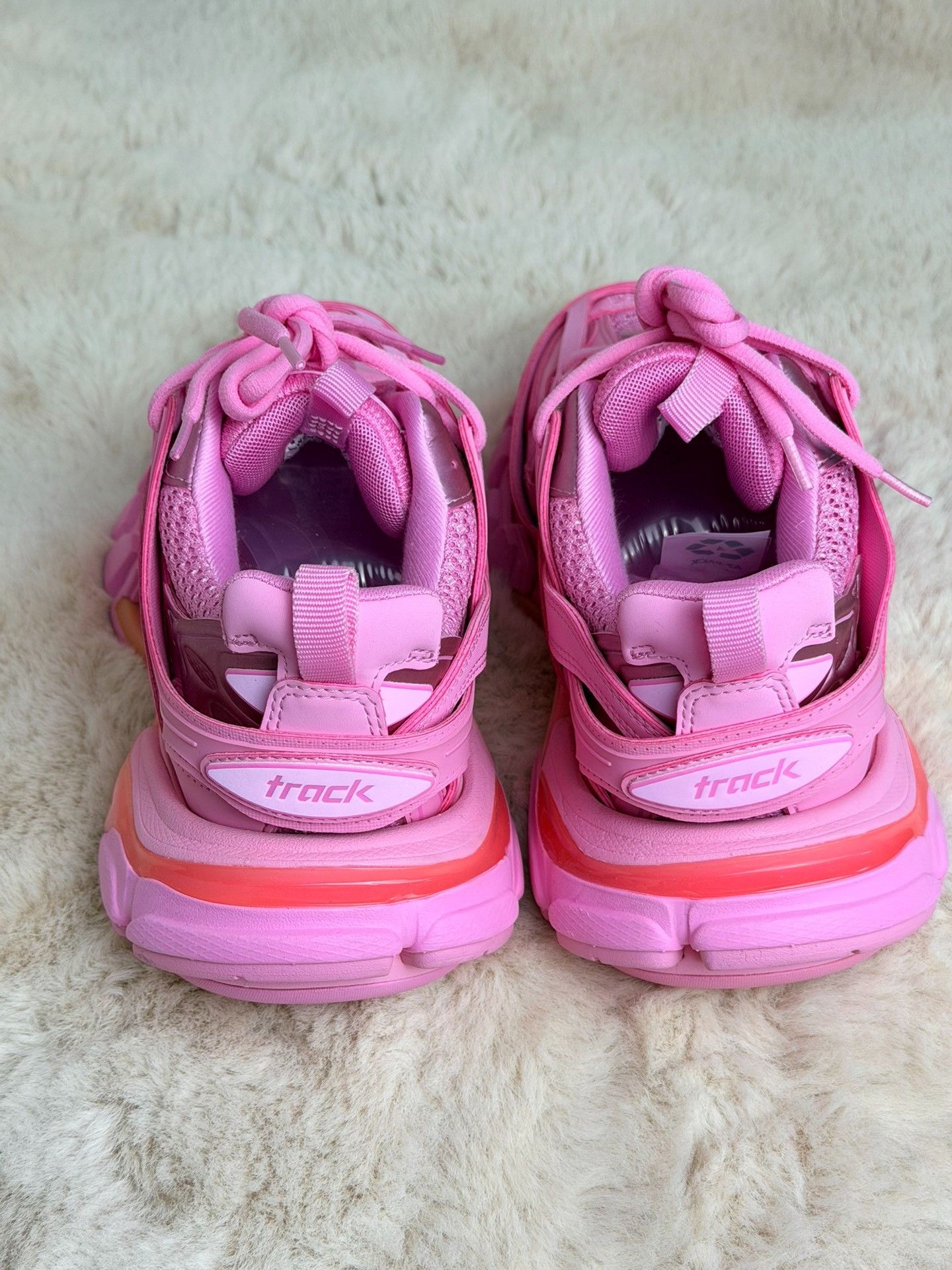 Balenciaga Balenciaga Pink Lowtop Sneakers us_6 Women Size US 6 / IT 36 - 4 Thumbnail