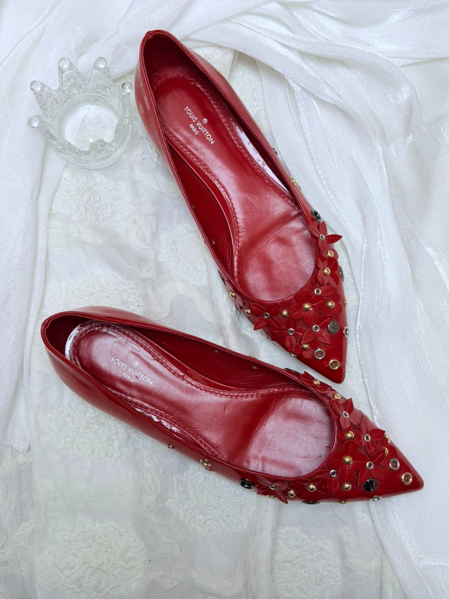 Louis Vuitton Louis Vuitton Patent Red Lowtop Sneakers us_7-5 Women Size US 7.5 / IT 37.5 - 2 Thumbnail