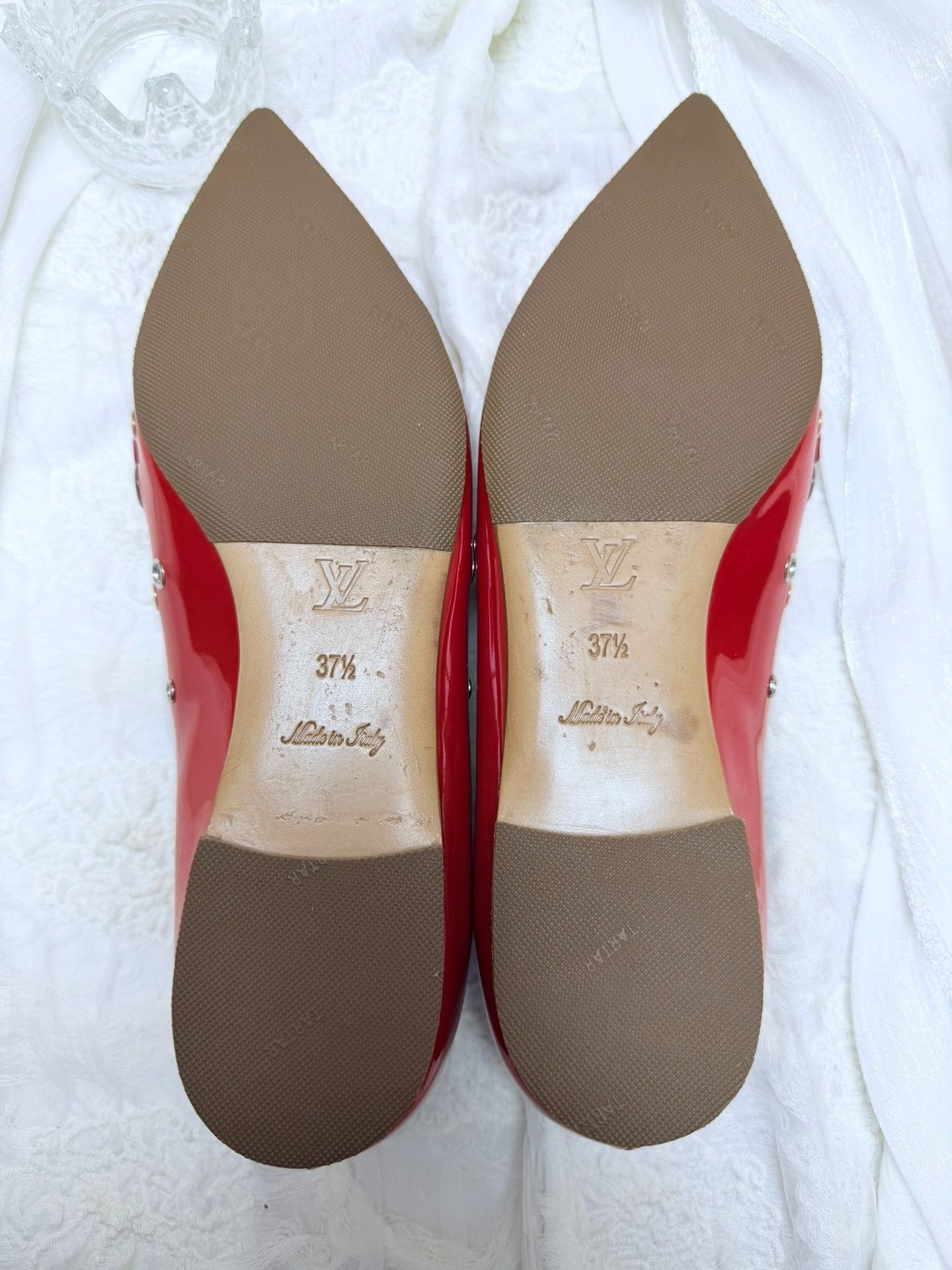 Louis Vuitton Louis Vuitton Patent Red Lowtop Sneakers us_7-5 Women Size US 7.5 / IT 37.5 - 5 Thumbnail