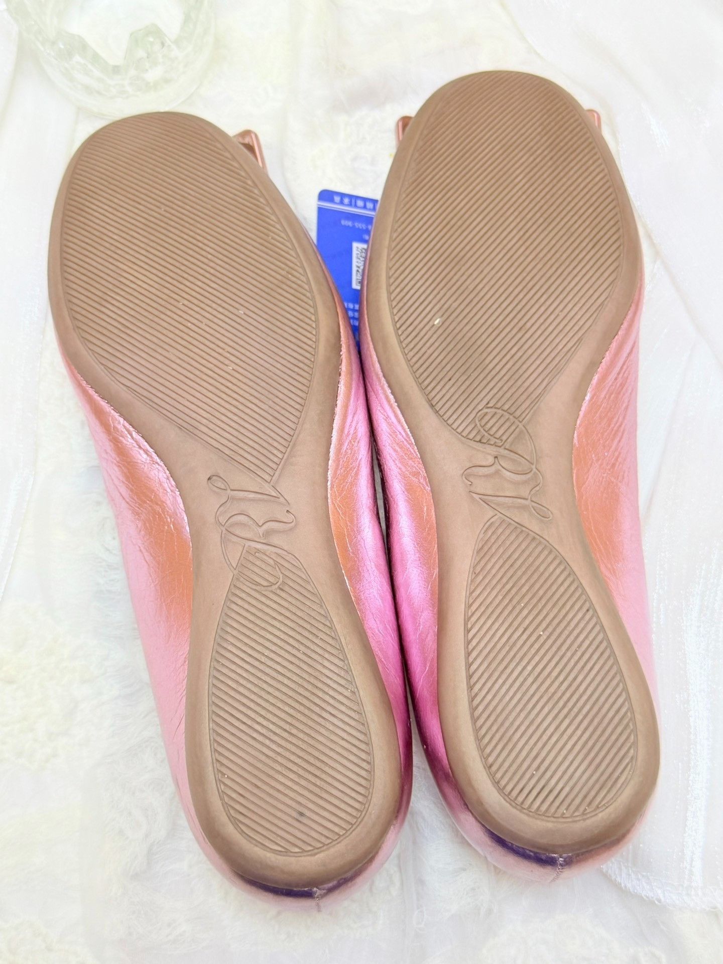 Roger Vivier Roger Vivier Retro Pink Lowtop Sneakers us_5-5 Women Size US 5.5 / IT 35.5 - 4 Thumbnail