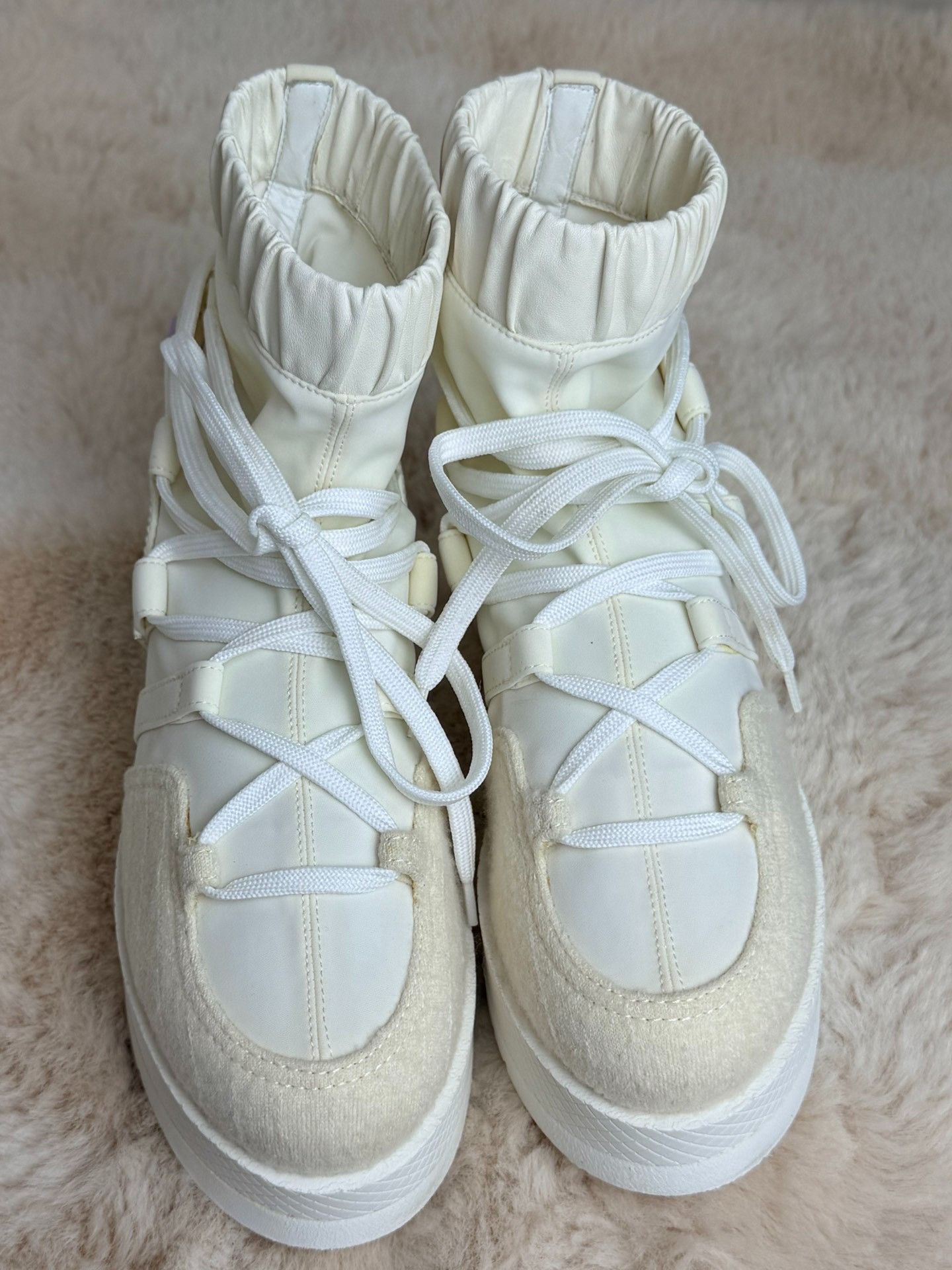 Chanel Chanel White Boots us_6 Women Size US 6 / IT 36 - 5 Thumbnail