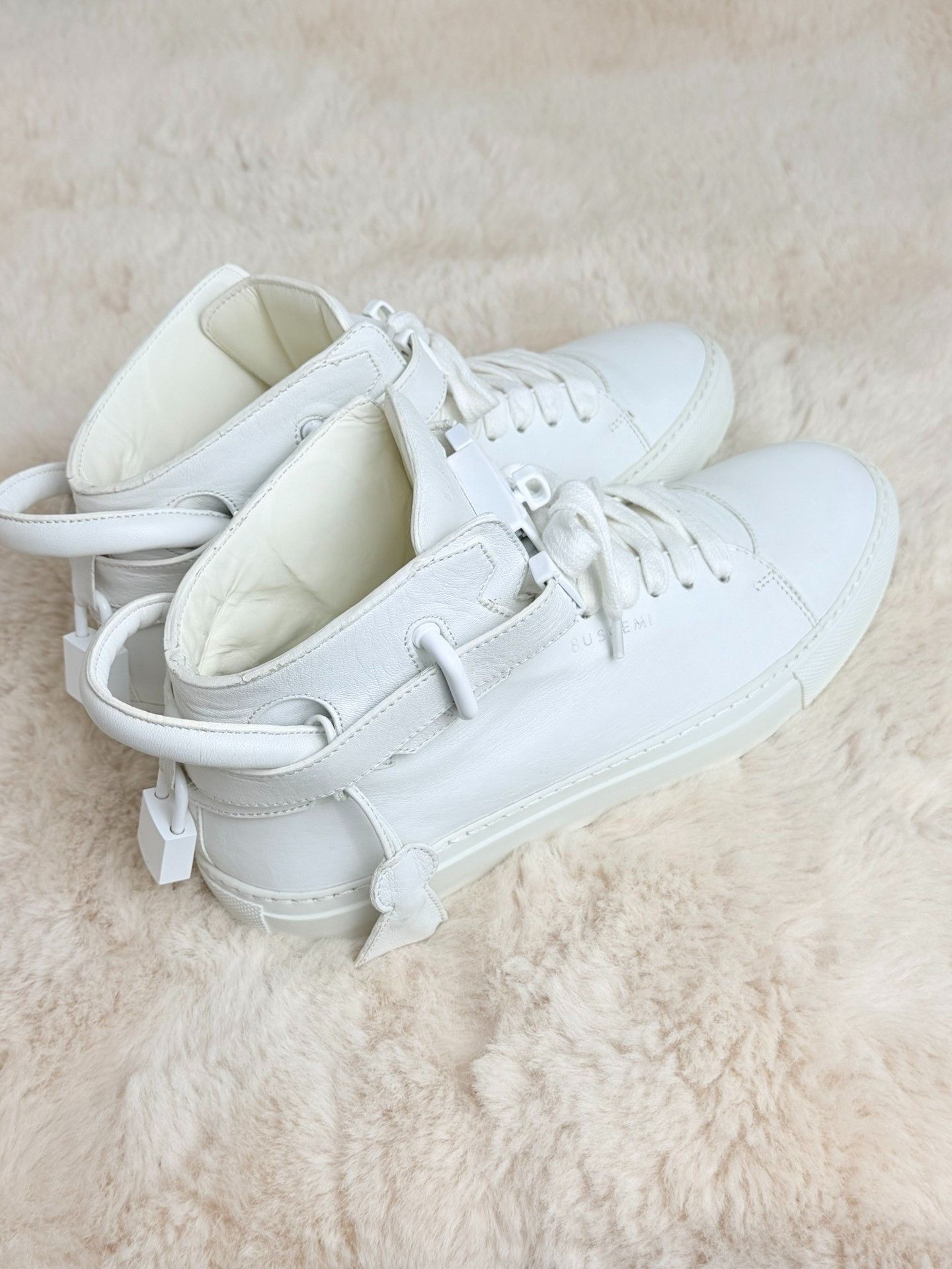 Buscemi Buscemi White Hitop Sneakers us_8 Women Size US 8 / IT 38 - 2 Thumbnail