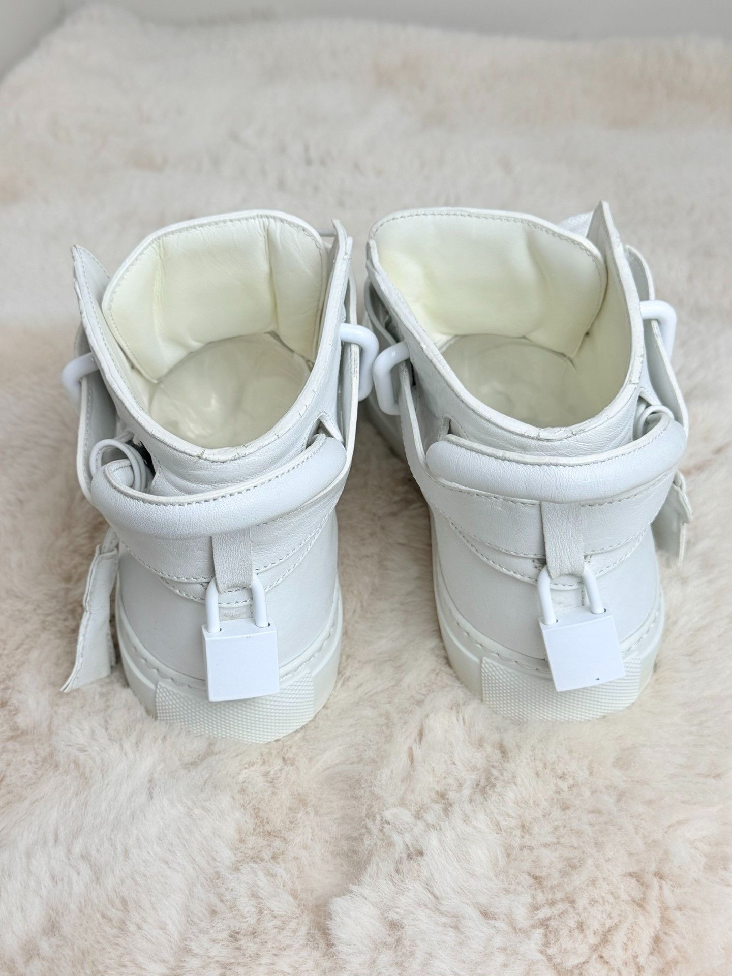 Buscemi Buscemi White Hitop Sneakers us_8 Women Size US 8 / IT 38 - 4 Thumbnail