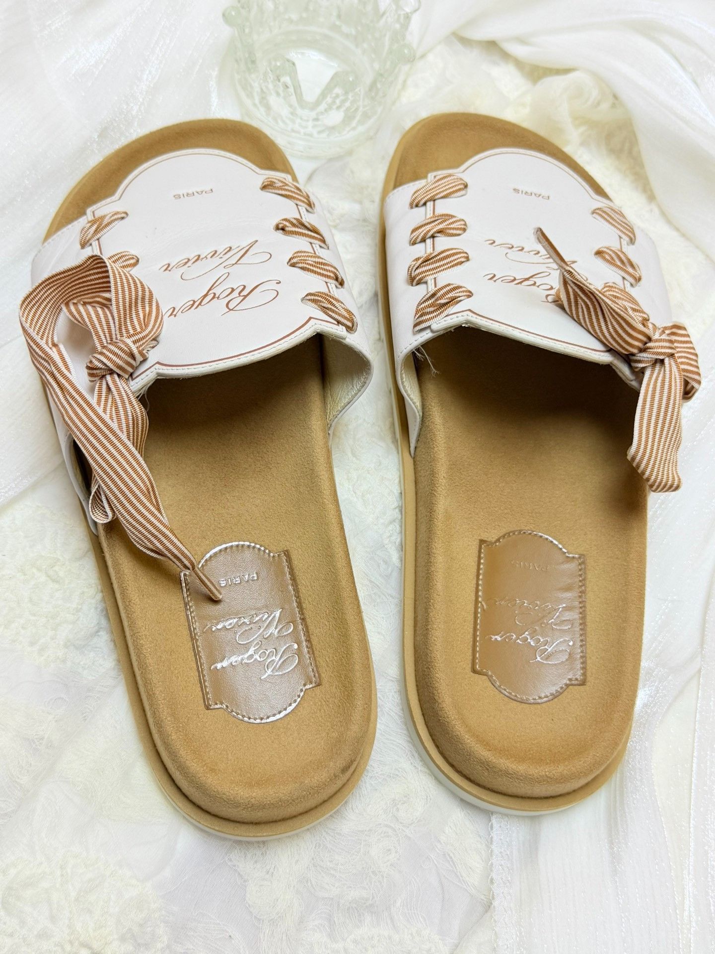 Roger Vivier Roger Vivier Retro White Sandals us_6 Women Size US 6 / IT 36 - 4 Thumbnail