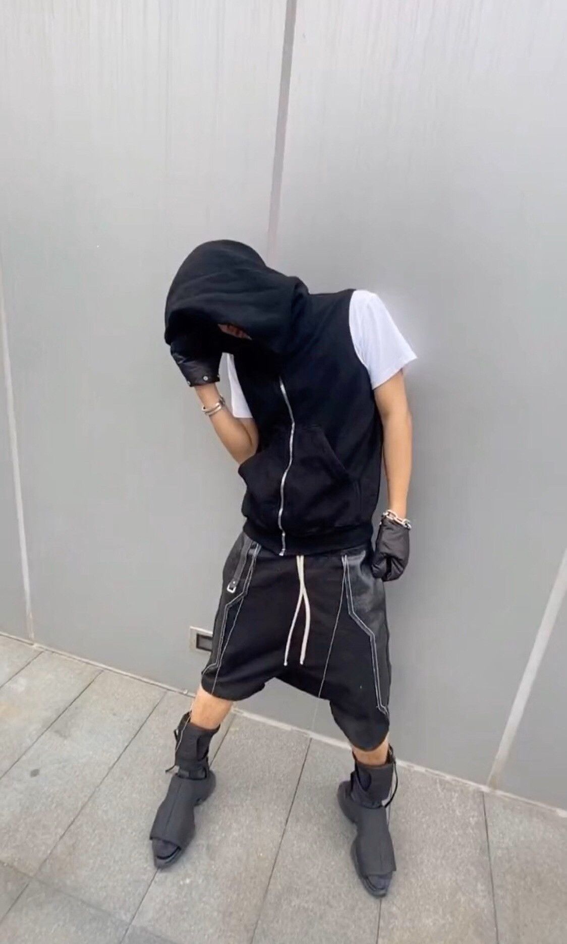 Rick Owens Rick Owens 19s Fringe Shorts Size US 32 / EU 48 - 5 Thumbnail