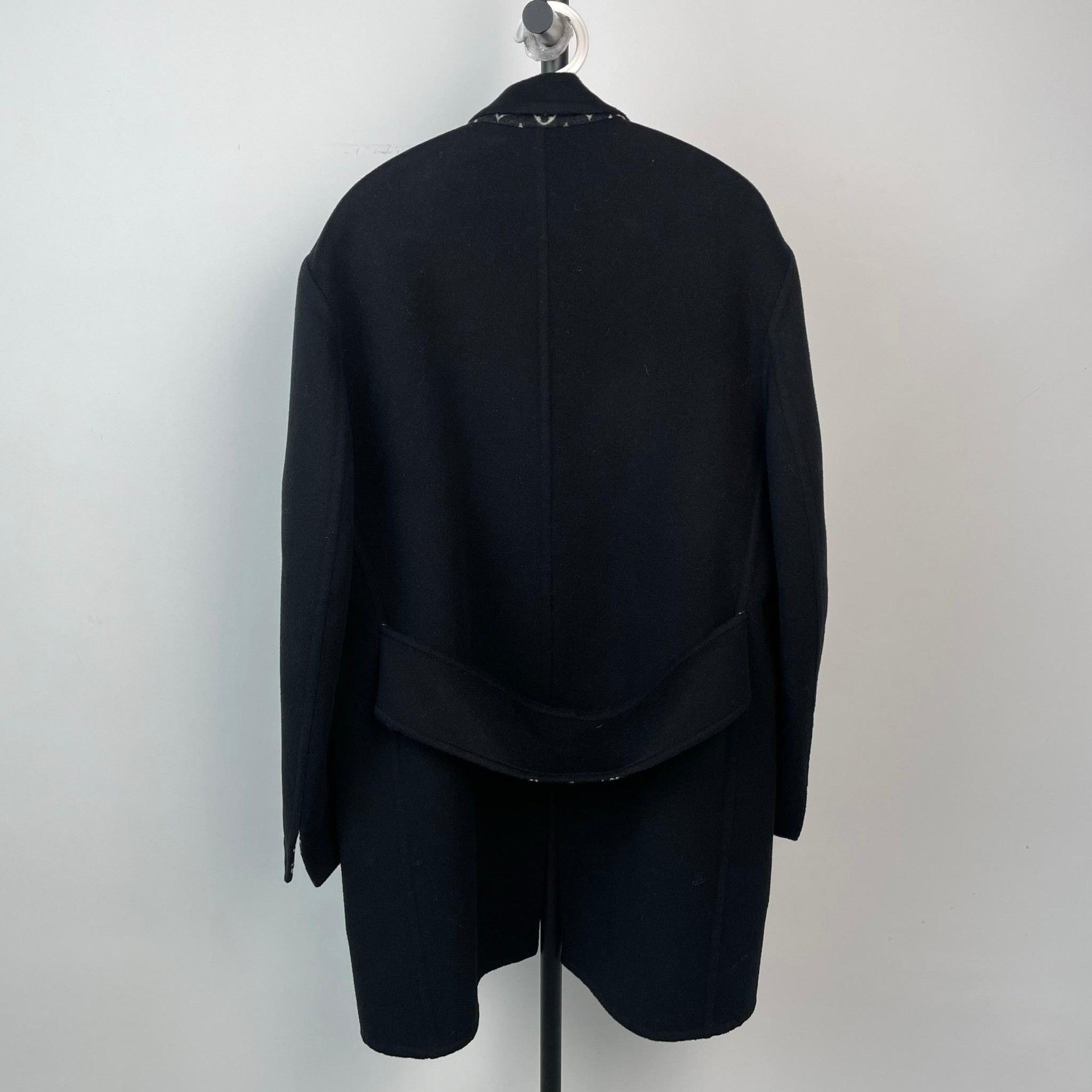 Louis Vuitton Louis Vuitton Monogram Double-Sided Coat 40 Size US XXS / EU 40 - 5 Thumbnail