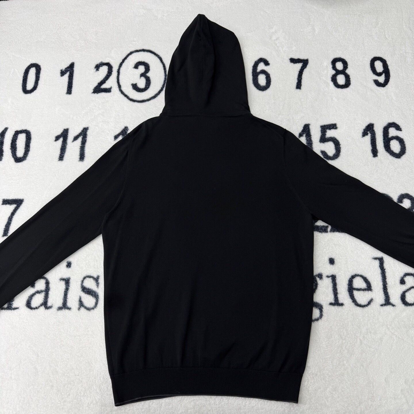Louis Vuitton LV Black Embossed 3D Logo Knit Hoodie Size US L / EU 52-54 / 3 - 3 Thumbnail