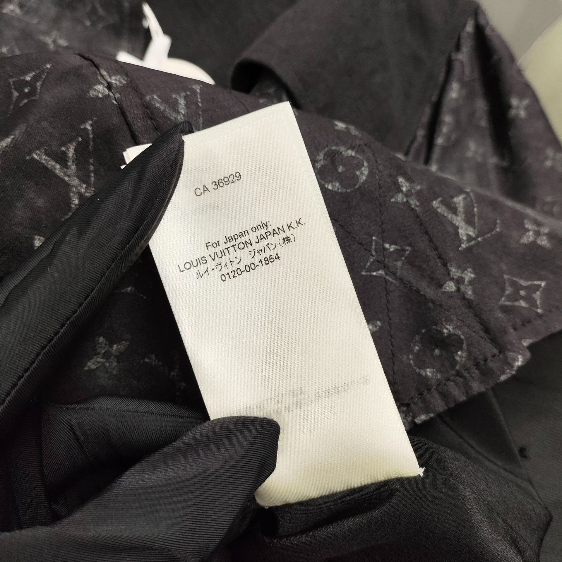 Louis Vuitton Louis Vuitton Cruise Collection Black Jacket Size XXS / US 00 / IT 34 - 8 Thumbnail