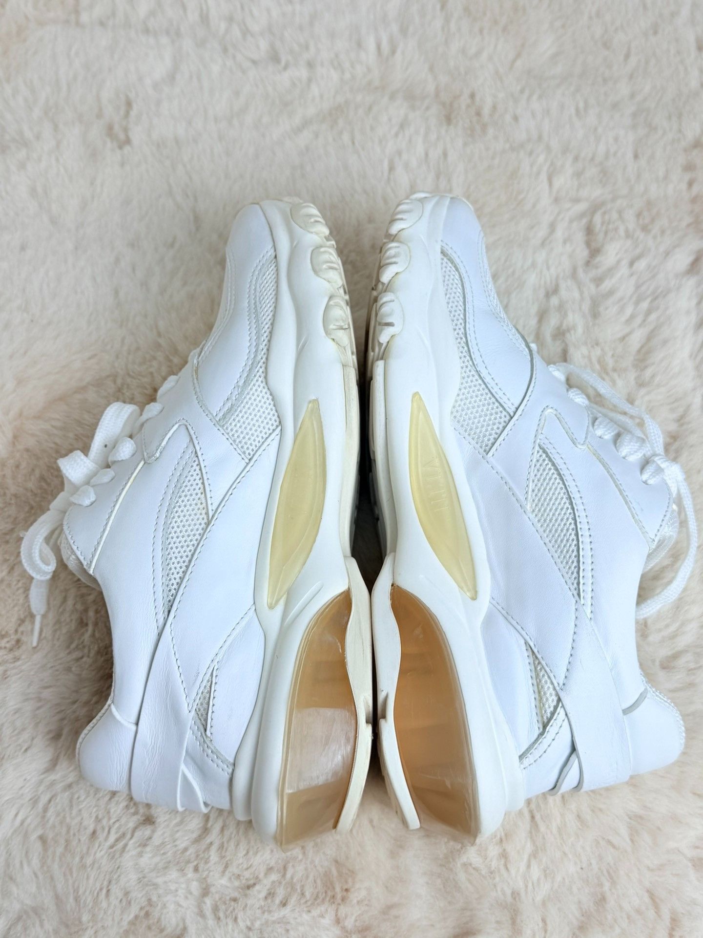 Valentino Valentino White Lowtop Sneakers us_6 Women Size US 6 / IT 36 - 5 Thumbnail