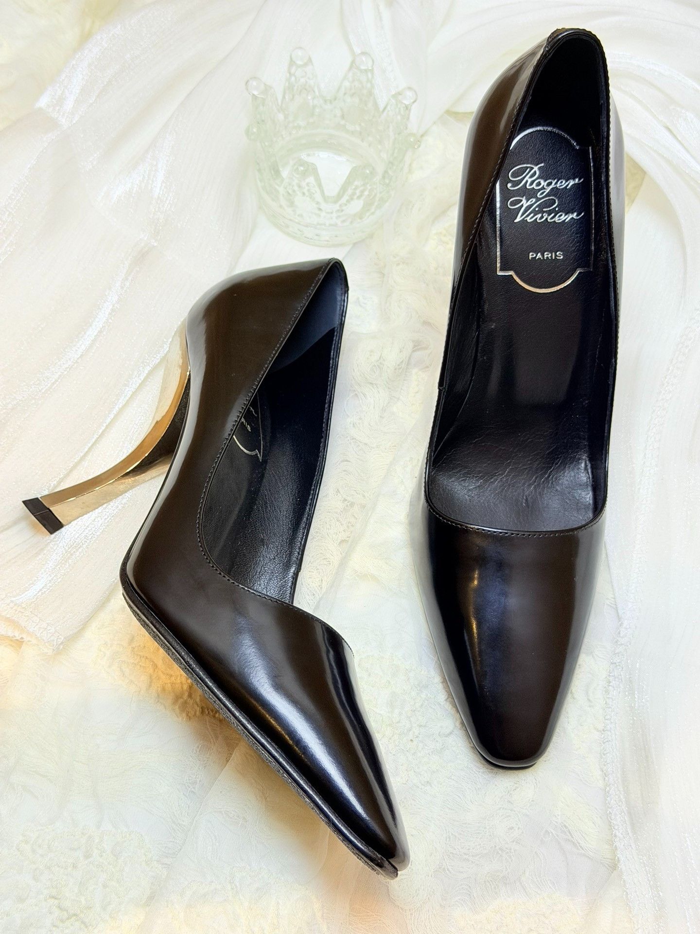 Roger Vivier Roger Vivier Retro Black Lowtop Sneakers it_34 Women Size US 4 / IT 34 - 3 Thumbnail