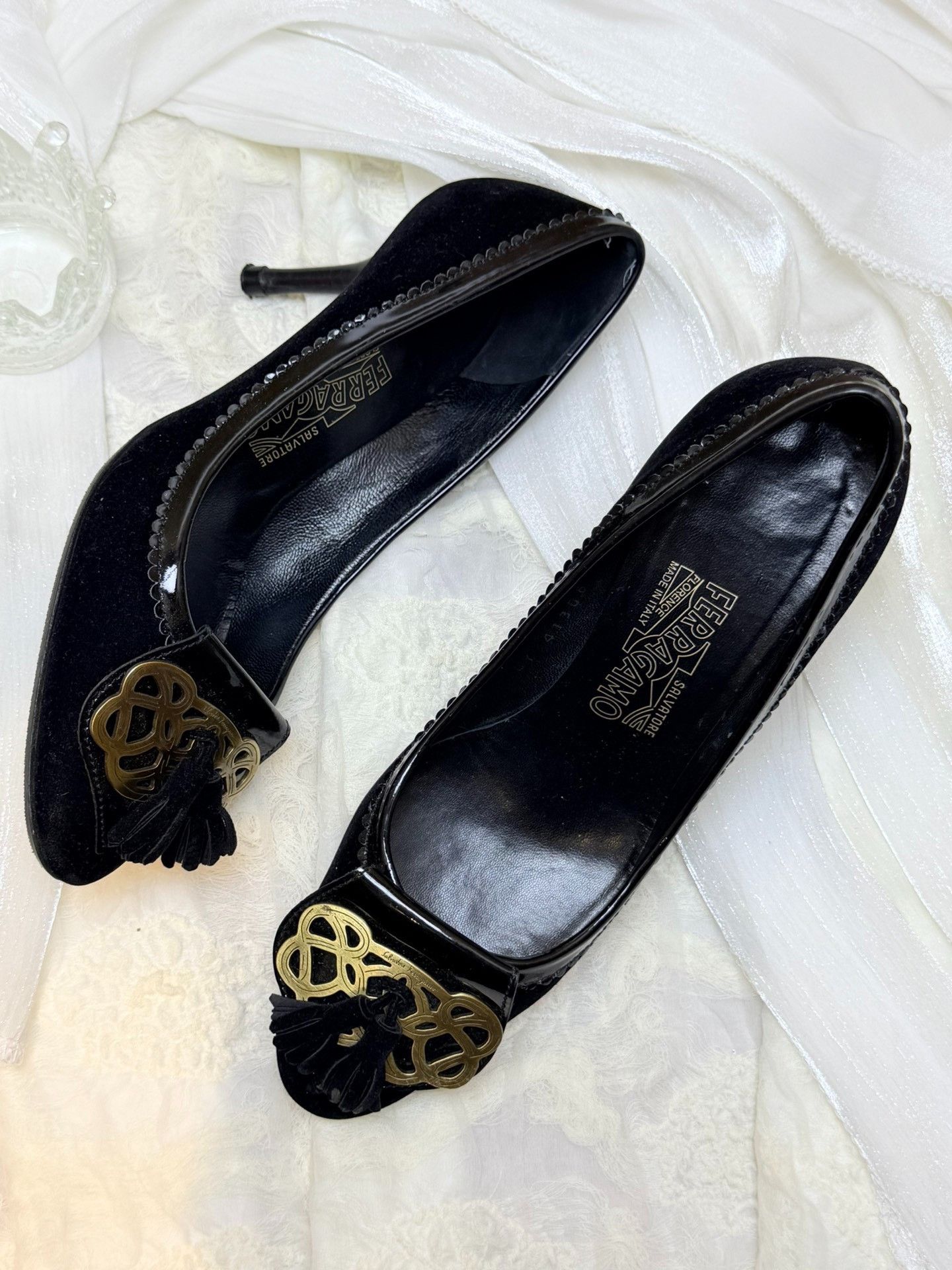 Salvatore Ferragamo Salvatore Ferragamo Gold Lowtop Sneakers us_6 Women Size US 6 / IT 36 - 2 Thumbnail