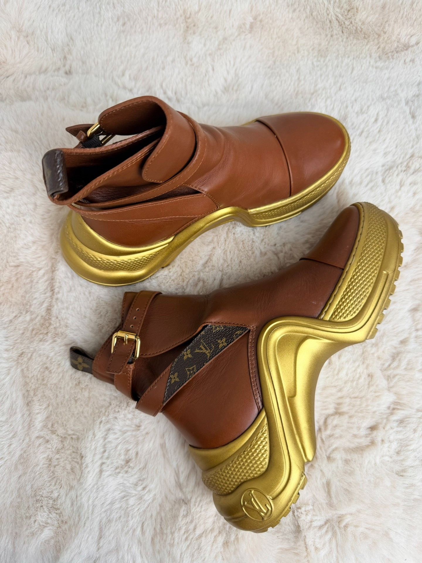Louis Vuitton Louis Vuitton Brown Boots us_5-5 Women Size US 5.5 / IT 35.5 - 2 Thumbnail