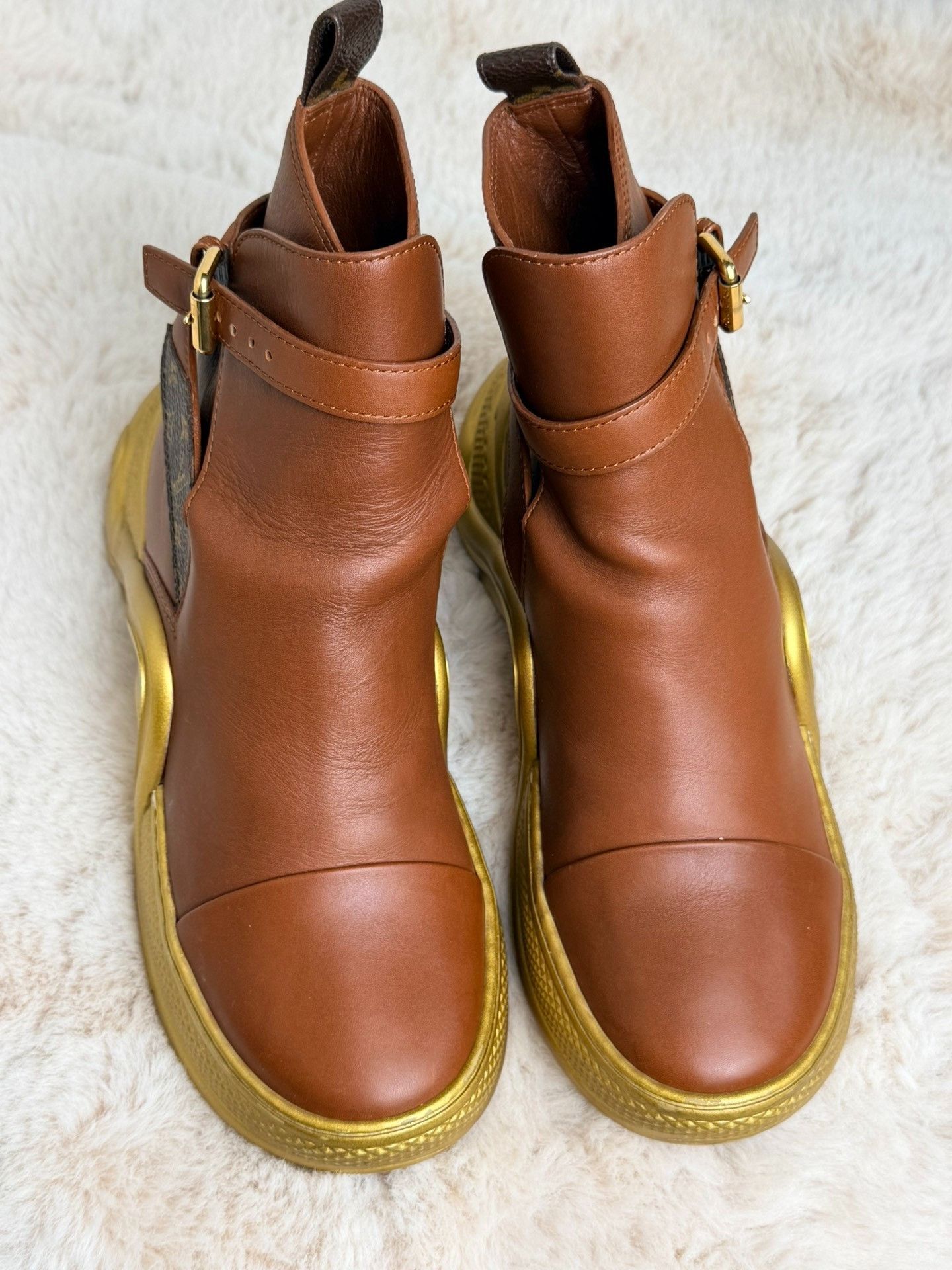 Louis Vuitton Louis Vuitton Brown Boots us_5-5 Women Size US 5.5 / IT 35.5 - 3 Thumbnail
