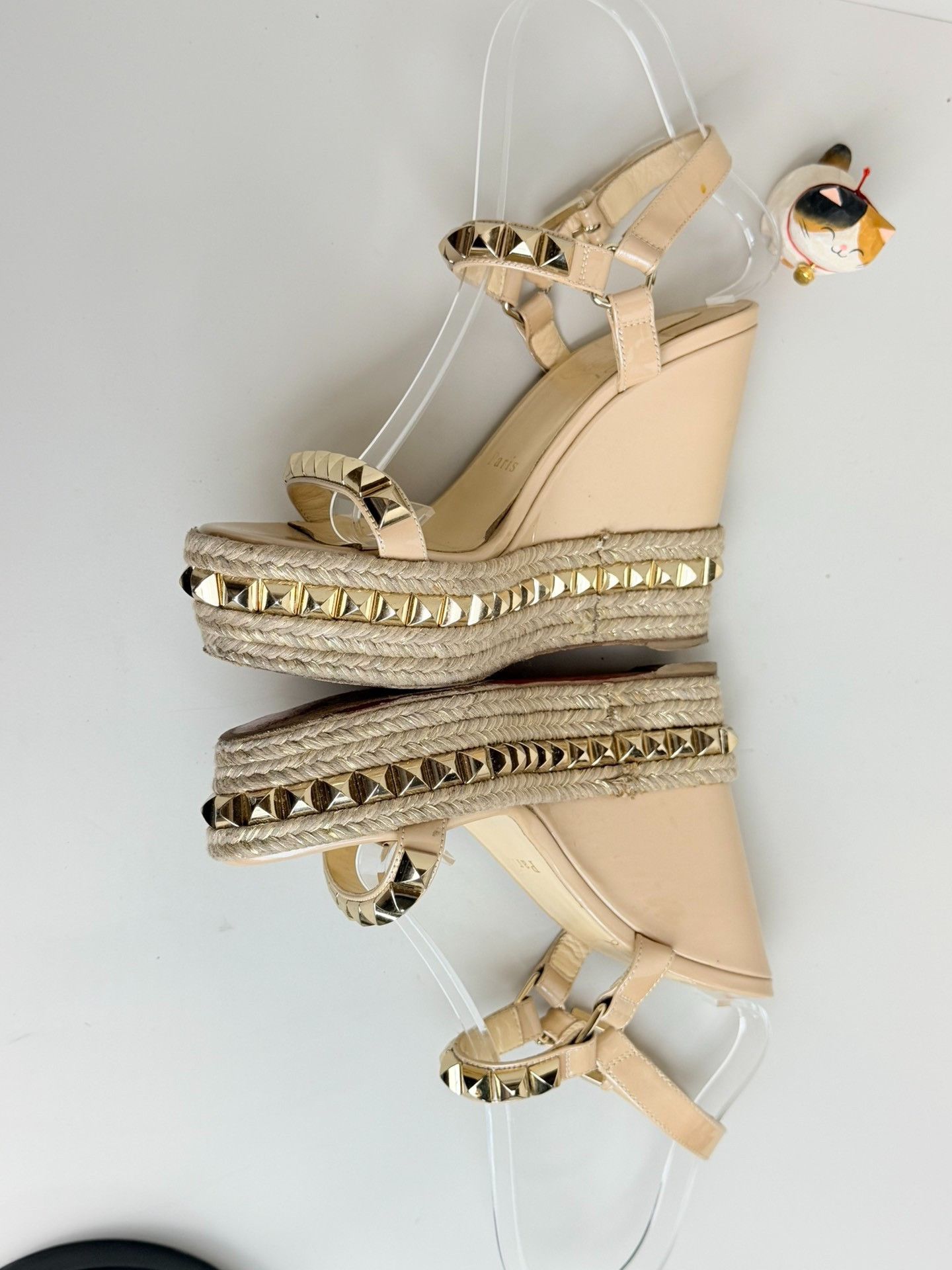 Christian Louboutin Christian Louboutin Gold Sandals us_7-5 Women Size US 7.5 / IT 37.5 - 4 Thumbnail
