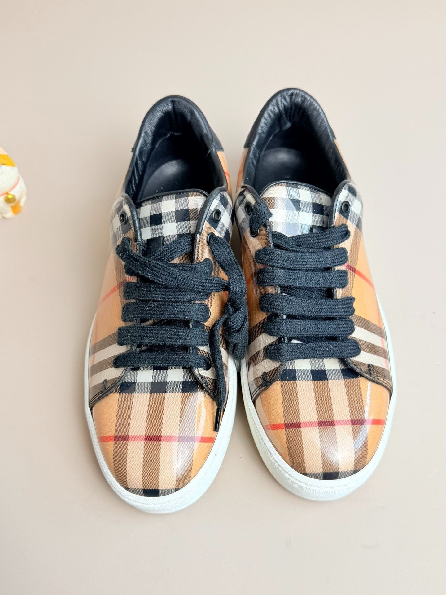 Burberry Burberry Plaid Lowtop Sneakers us_6 Women Size US 6 / IT 36 - 5 Thumbnail