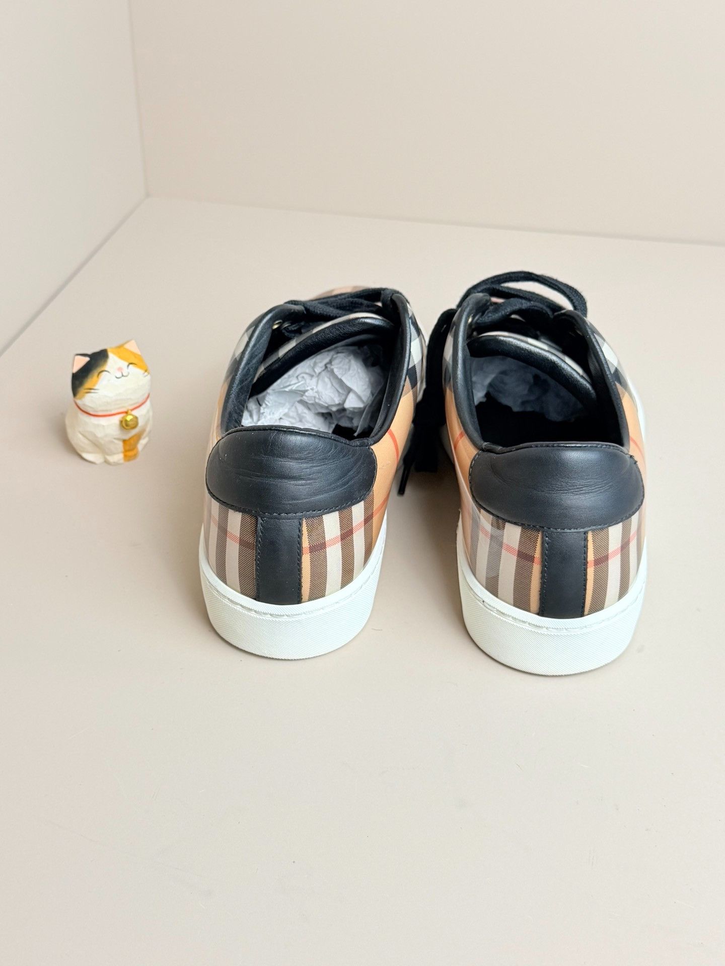 Burberry Burberry Plaid Lowtop Sneakers us_6 Women Size US 6 / IT 36 - 6 Thumbnail