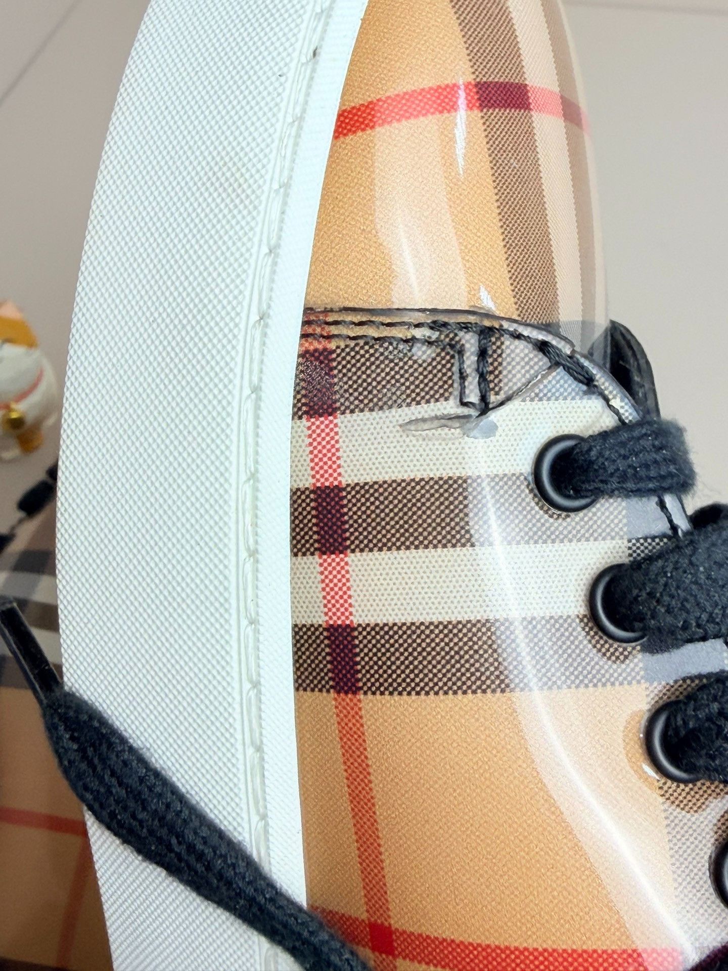 Burberry Burberry Plaid Lowtop Sneakers us_6 Women Size US 6 / IT 36 - 7 Thumbnail